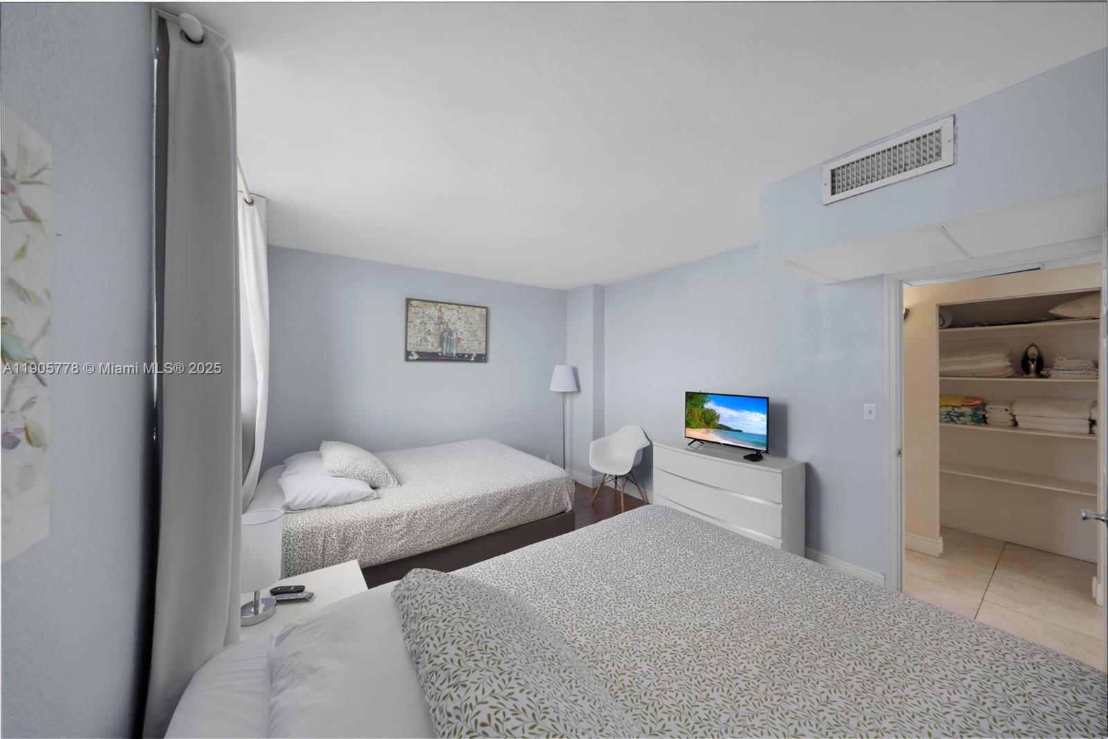 TIDES ON HOLLYWOOD BEACH - Residential