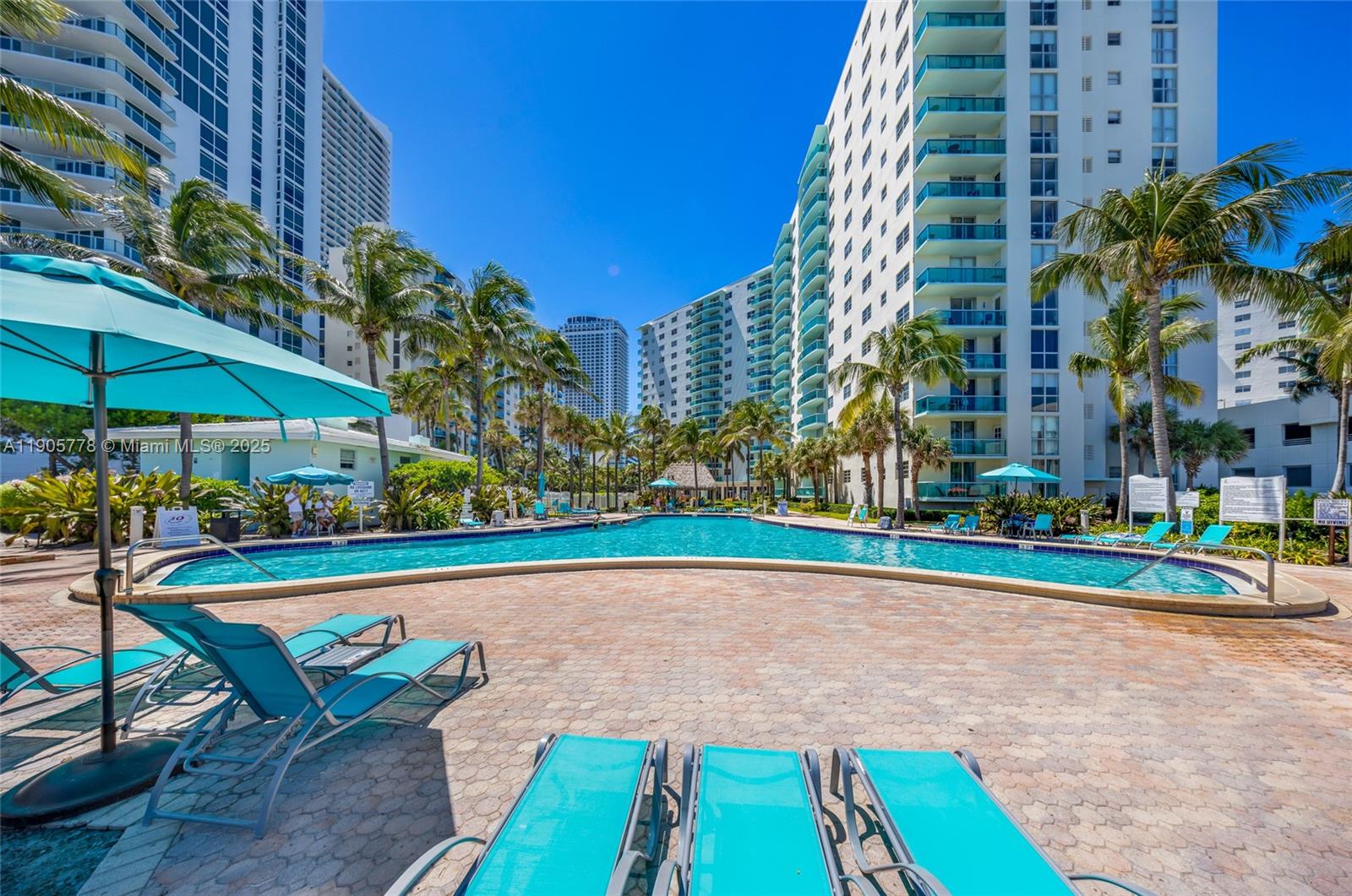 TIDES ON HOLLYWOOD BEACH - Residential