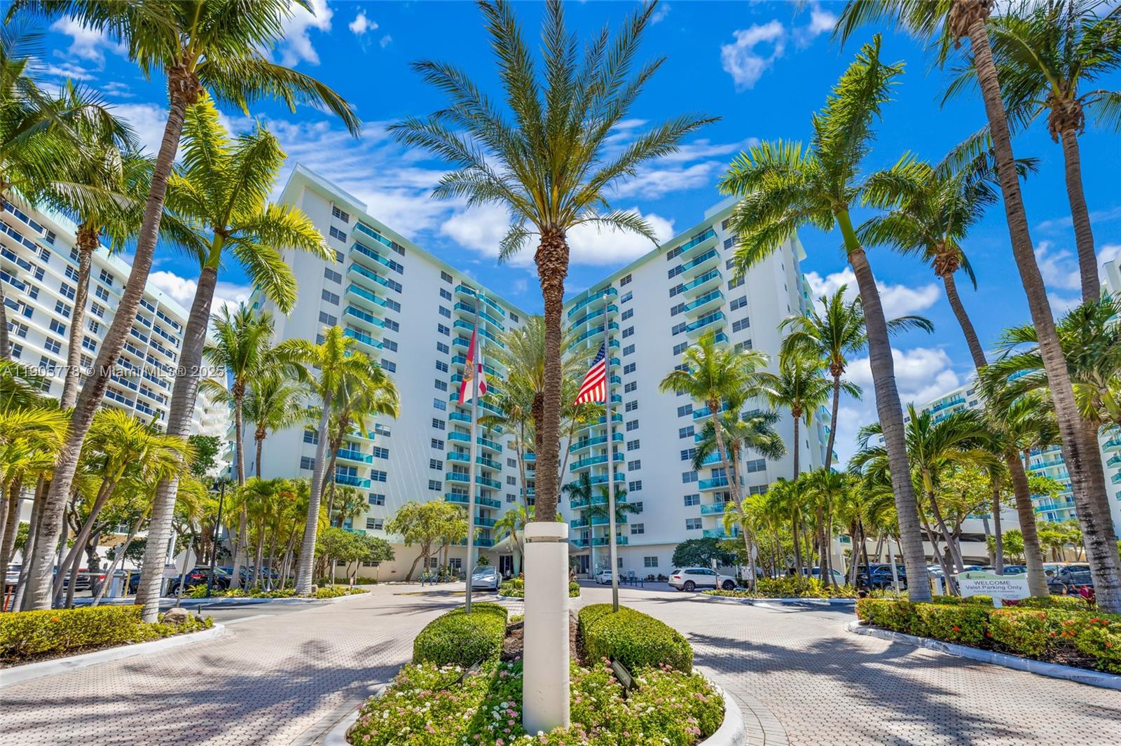 TIDES ON HOLLYWOOD BEACH - Residential