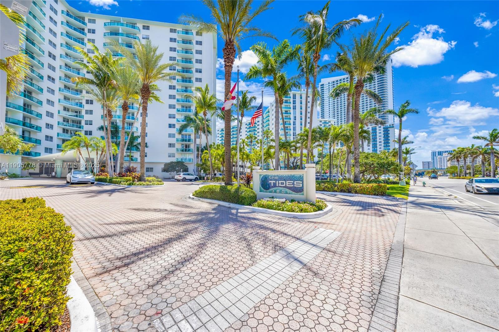 TIDES ON HOLLYWOOD BEACH - Residential