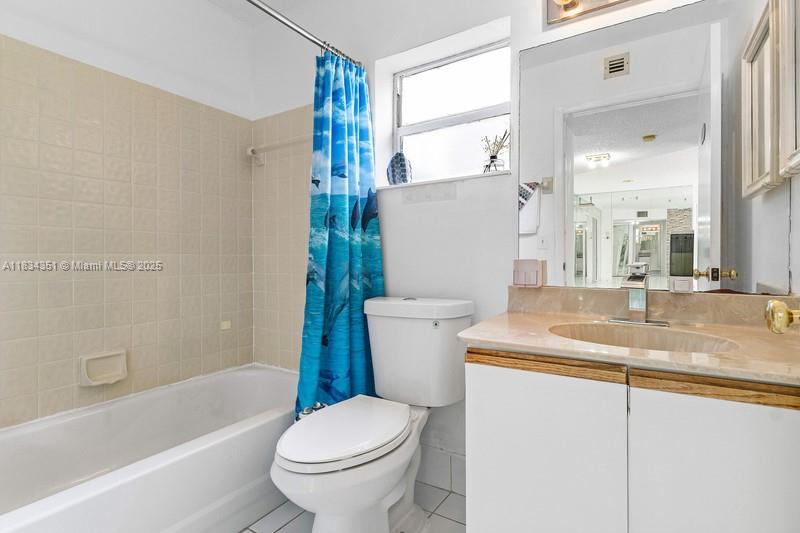 BOCA GLADES CONDO A THRU - Residential