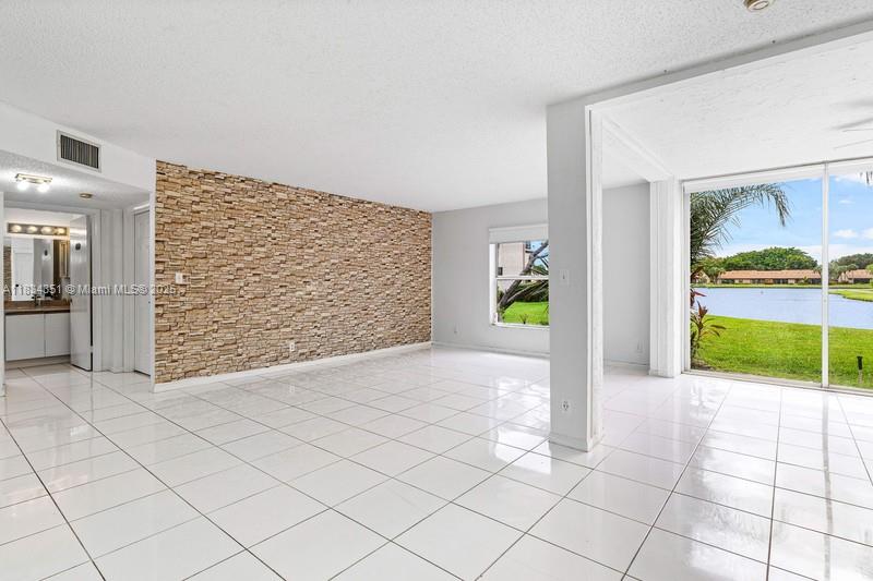 BOCA GLADES CONDO A THRU - Residential