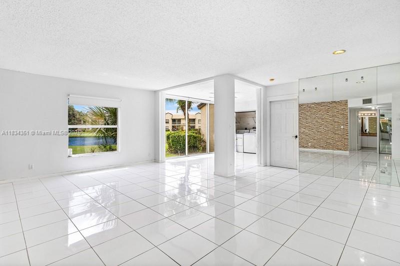 BOCA GLADES CONDO A THRU - Residential