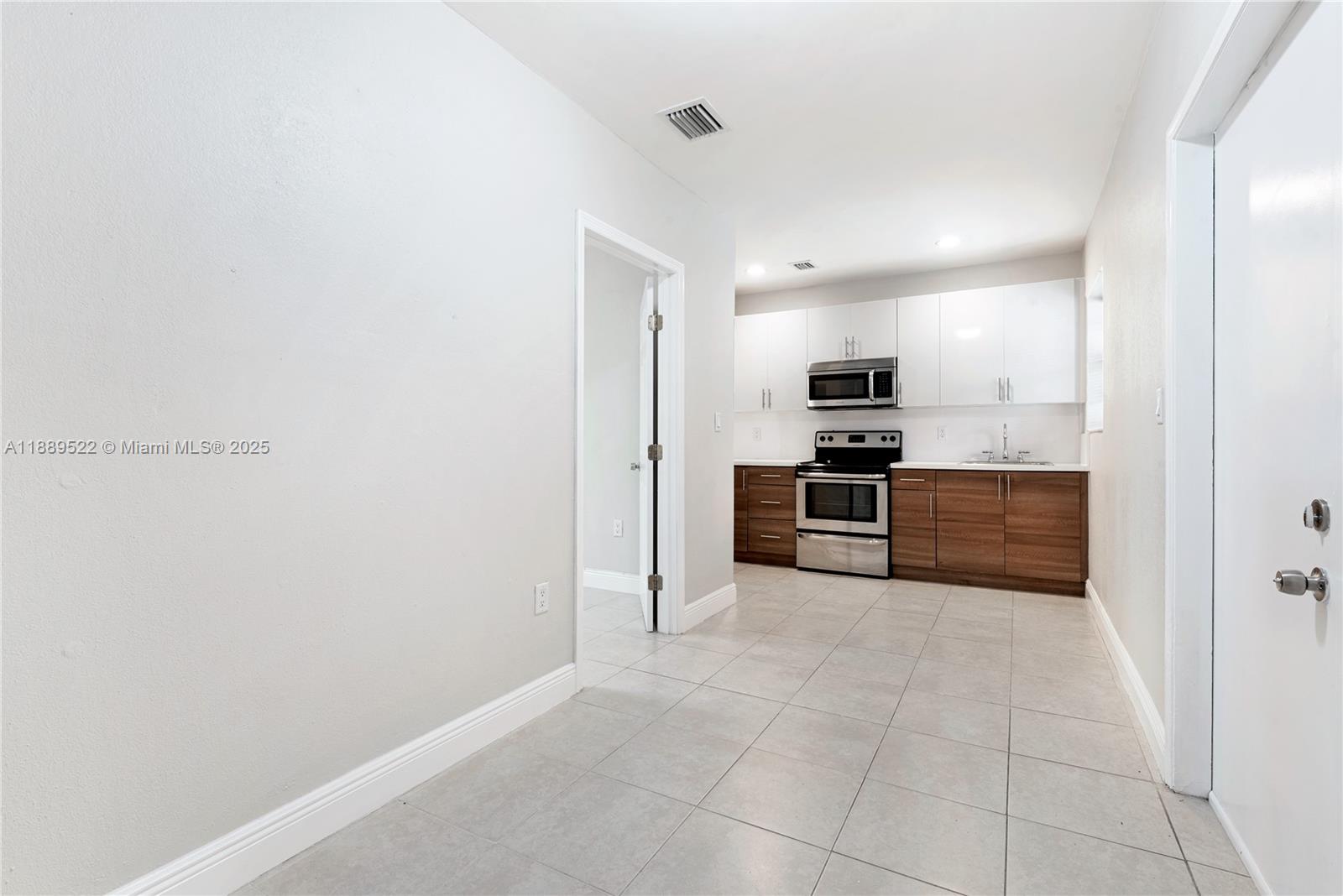 C GAB DOUGLAS SEC - Residential Lease