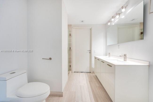 BRICKELLHOUSE CONDO - Residential