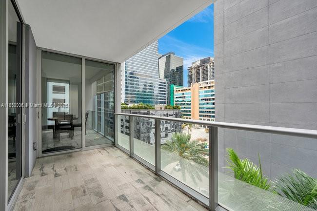 BRICKELLHOUSE CONDO - Residential