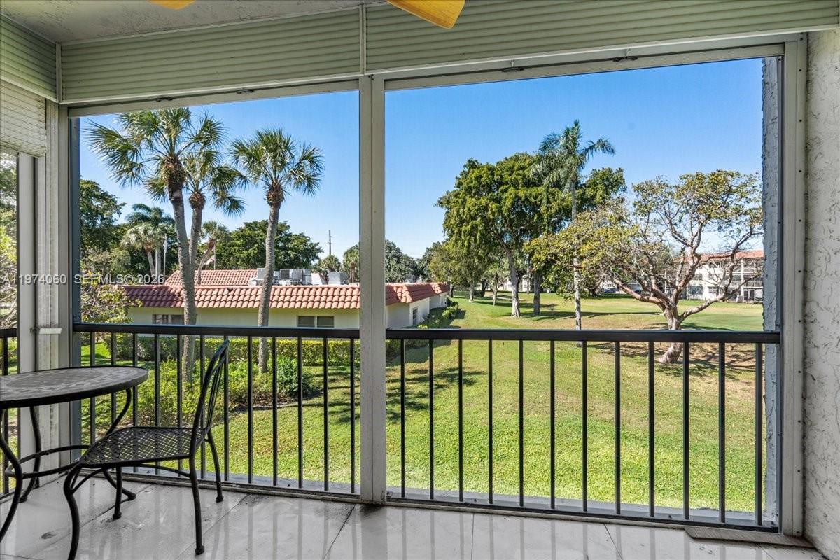 HOLLYBROOK GOLF & TENNIS - Residential Lease
