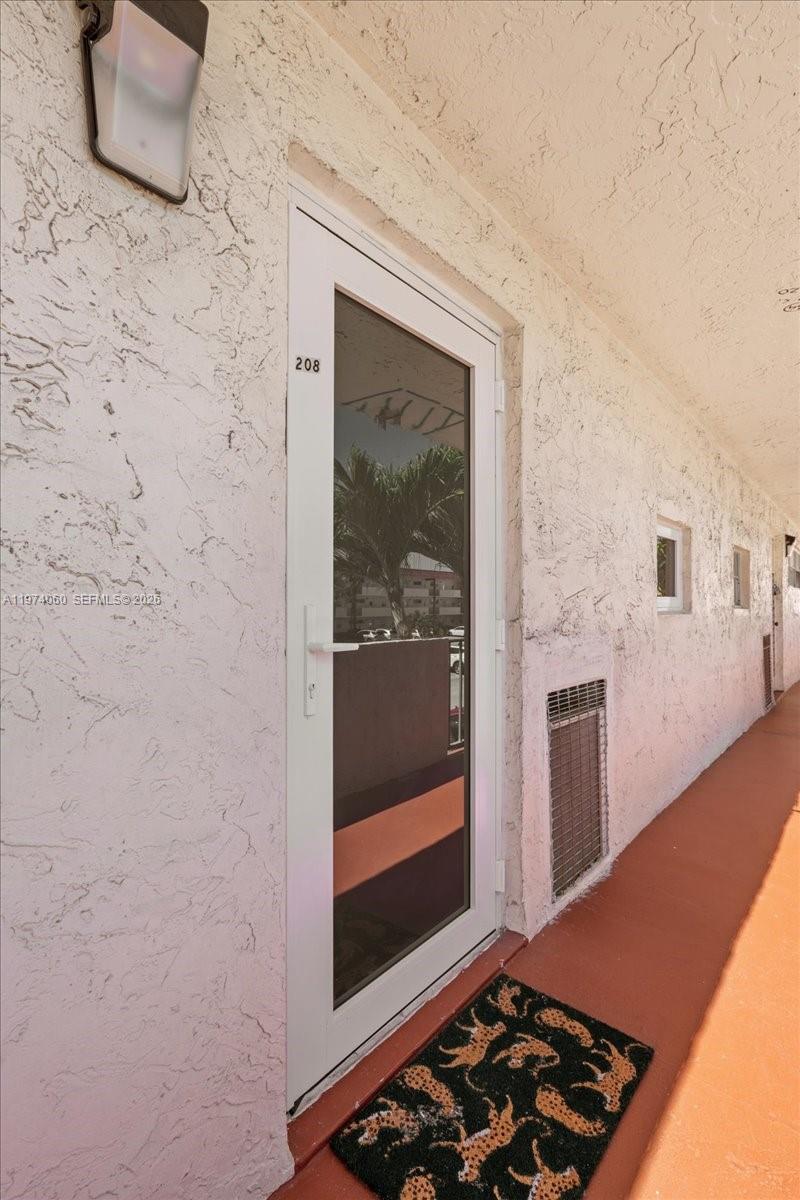 HOLLYBROOK GOLF & TENNIS - Residential Lease
