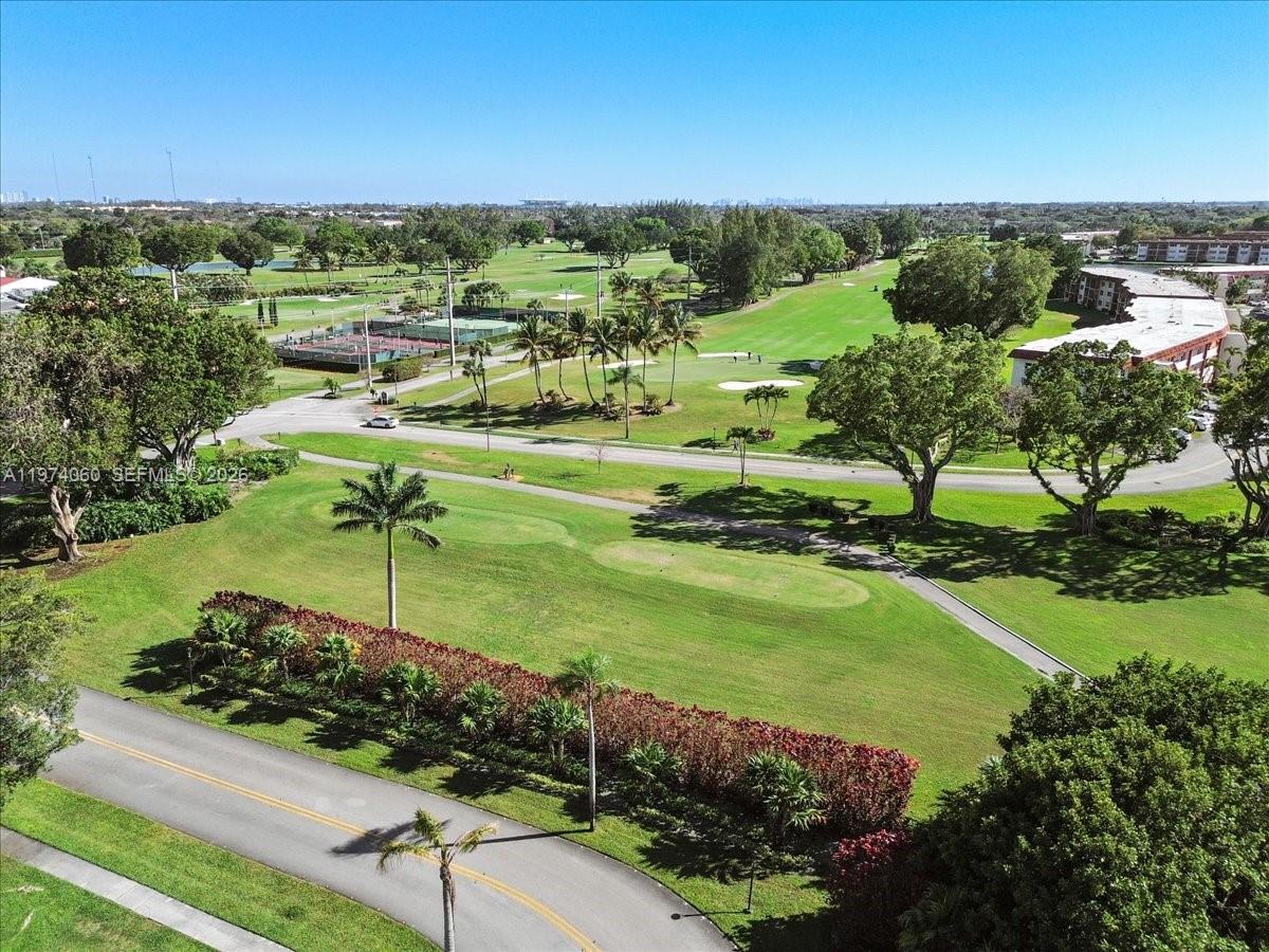 HOLLYBROOK GOLF & TENNIS - Residential Lease