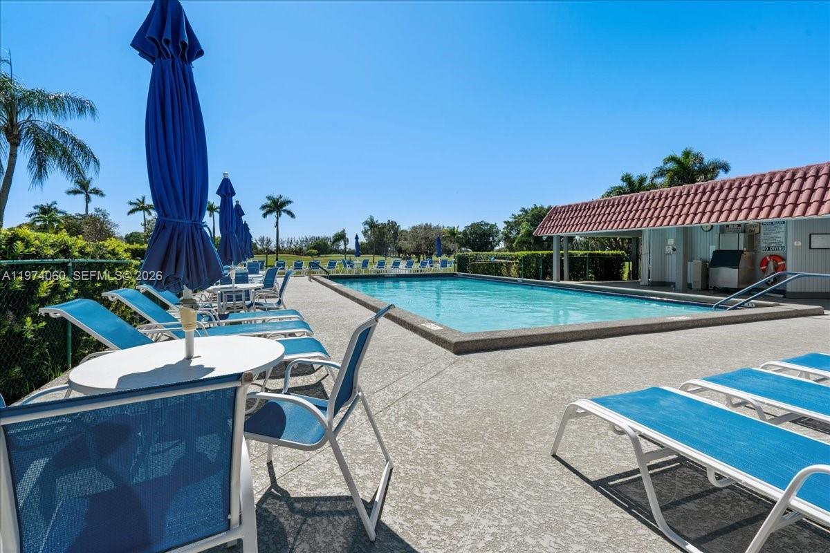 HOLLYBROOK GOLF & TENNIS - Residential Lease