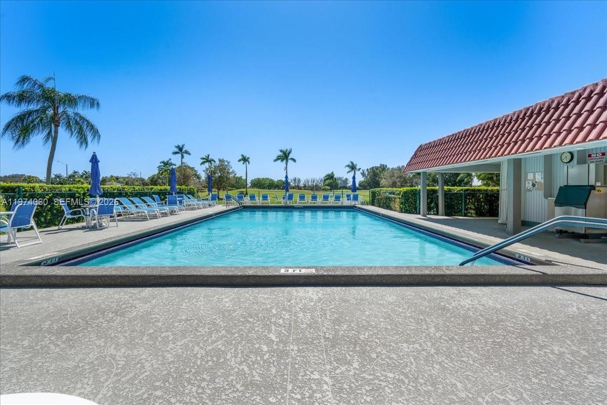 HOLLYBROOK GOLF & TENNIS - Residential Lease