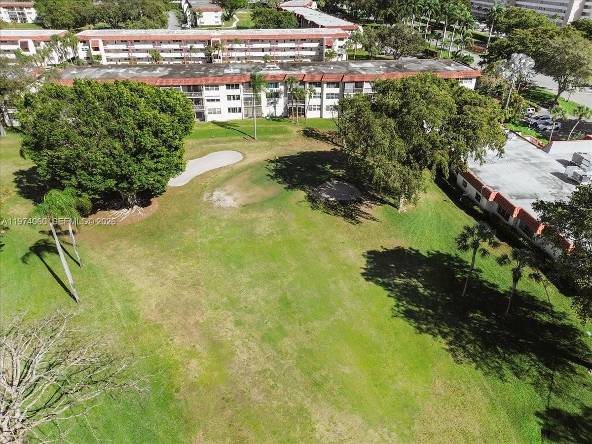 HOLLYBROOK GOLF & TENNIS - Residential Lease