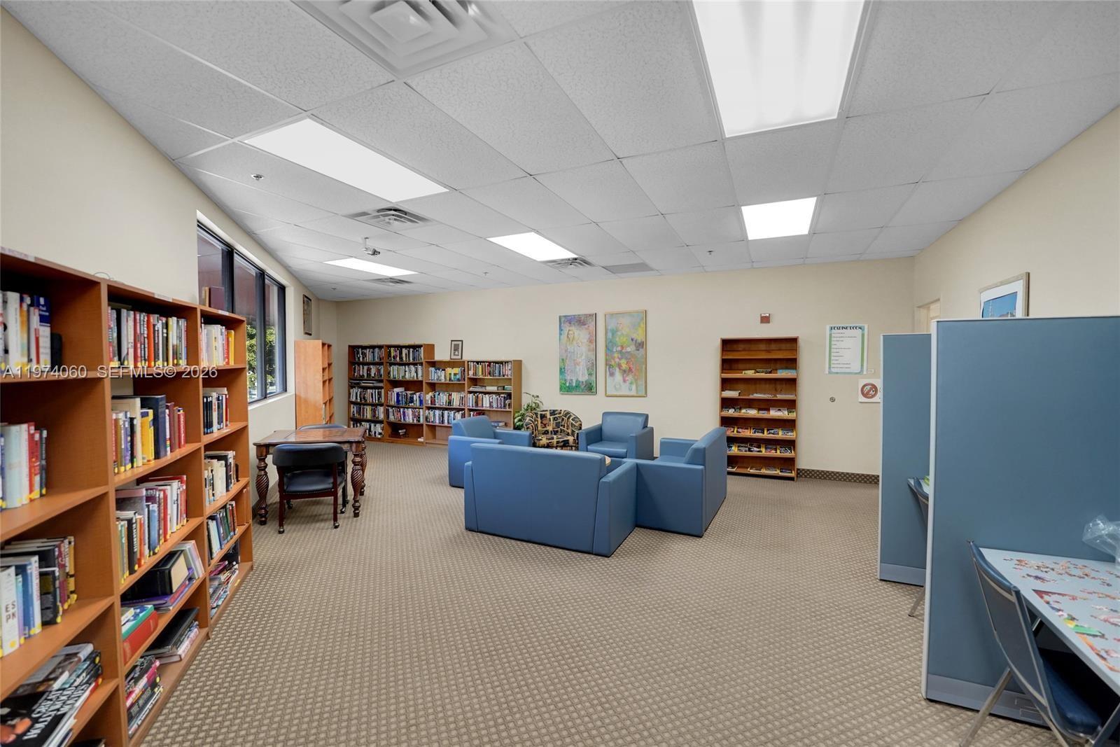 HOLLYBROOK GOLF & TENNIS - Residential Lease