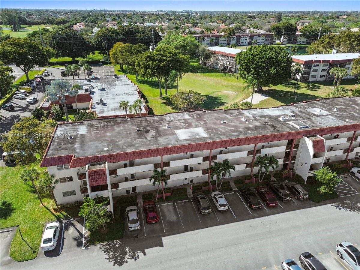HOLLYBROOK GOLF & TENNIS - Residential Lease
