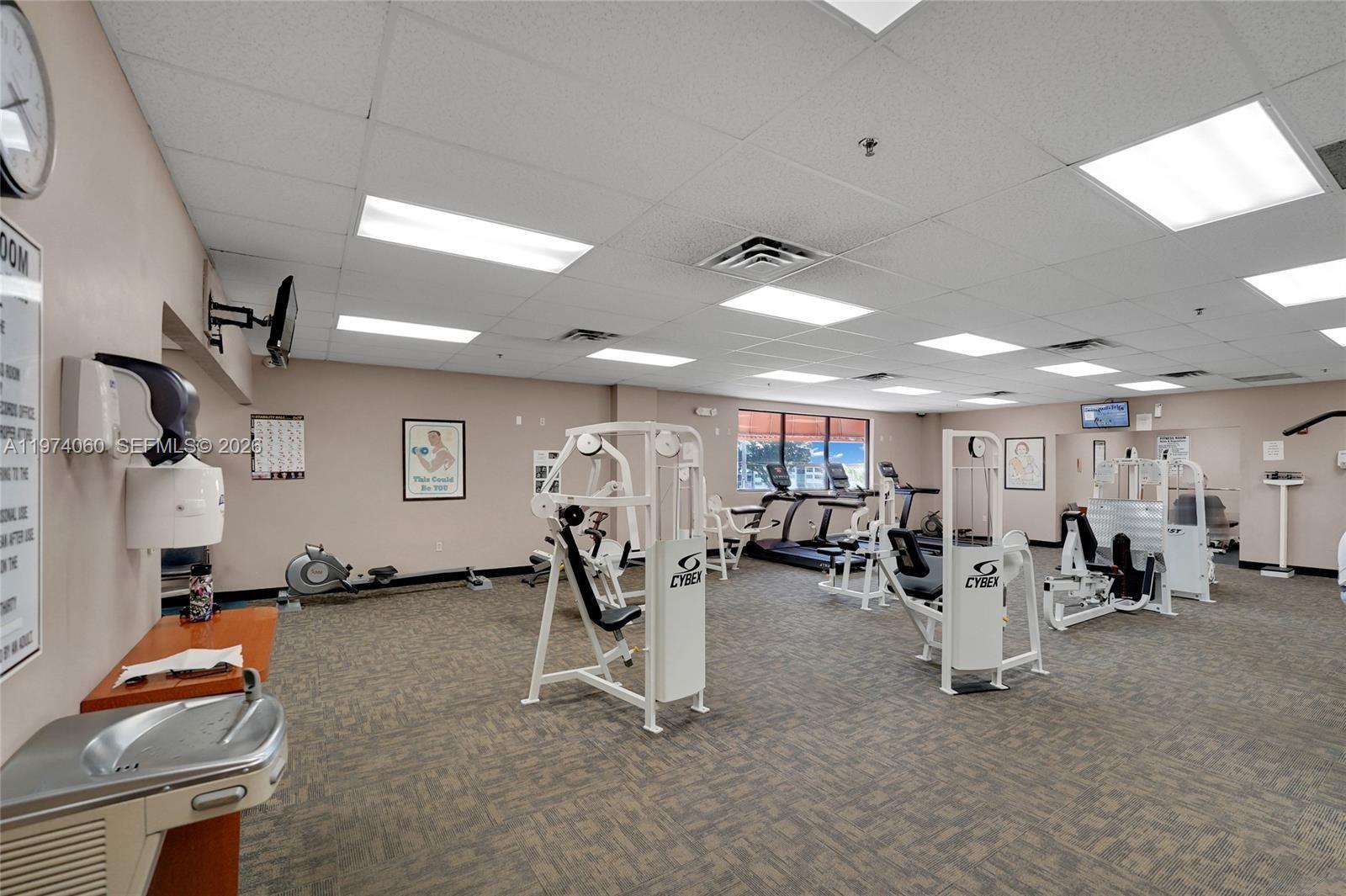 HOLLYBROOK GOLF & TENNIS - Residential Lease