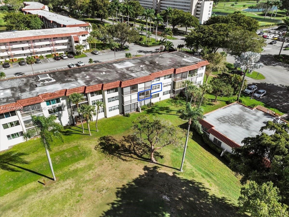 HOLLYBROOK GOLF & TENNIS - Residential Lease