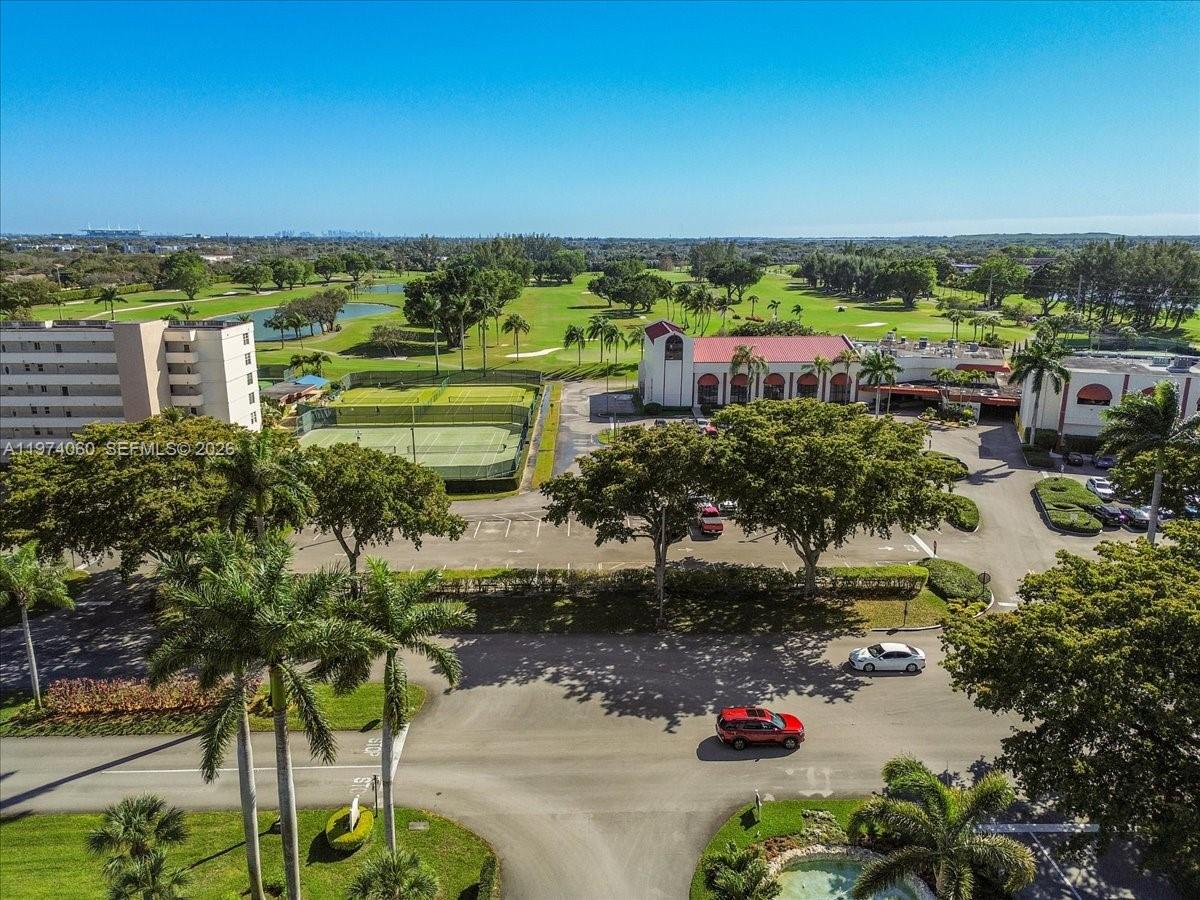HOLLYBROOK GOLF & TENNIS - Residential Lease
