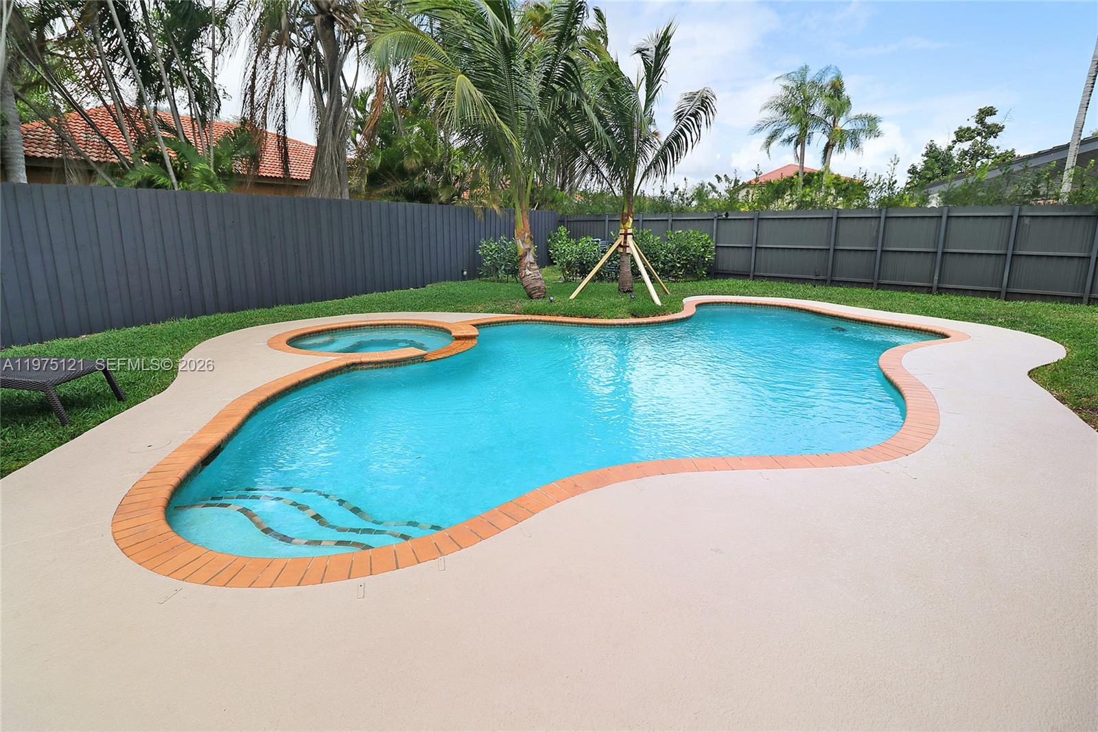 LAKES BY THE BAY SEC 10 - Residential