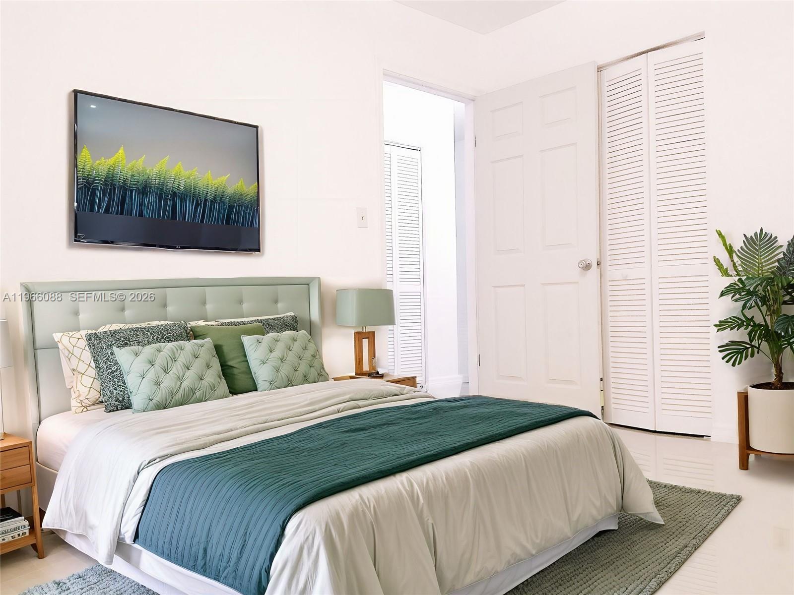 LAGO AZUL CONDO - Residential