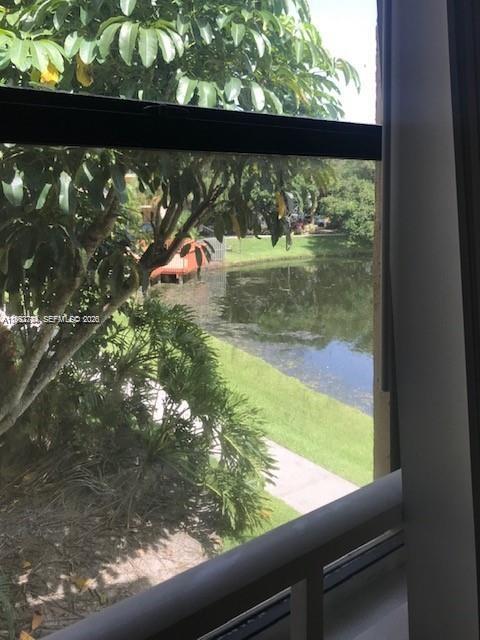 SUMMERBREEZE CONDO - Residential