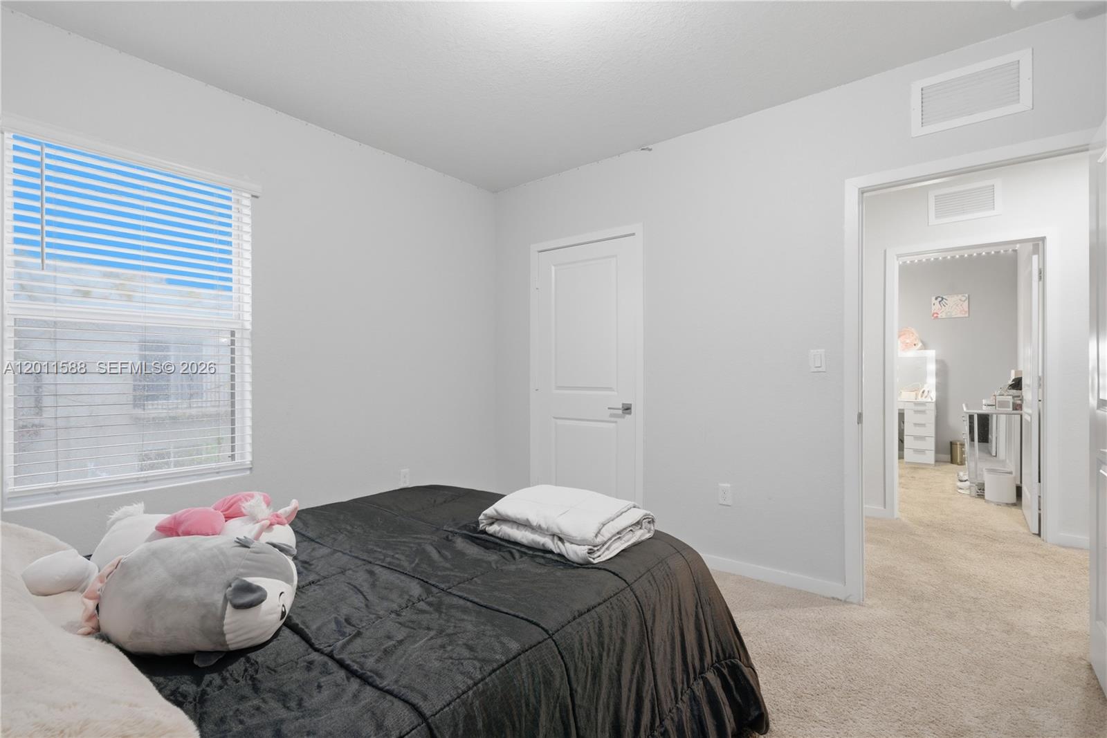 ROYAL HOMES WEST - Residential