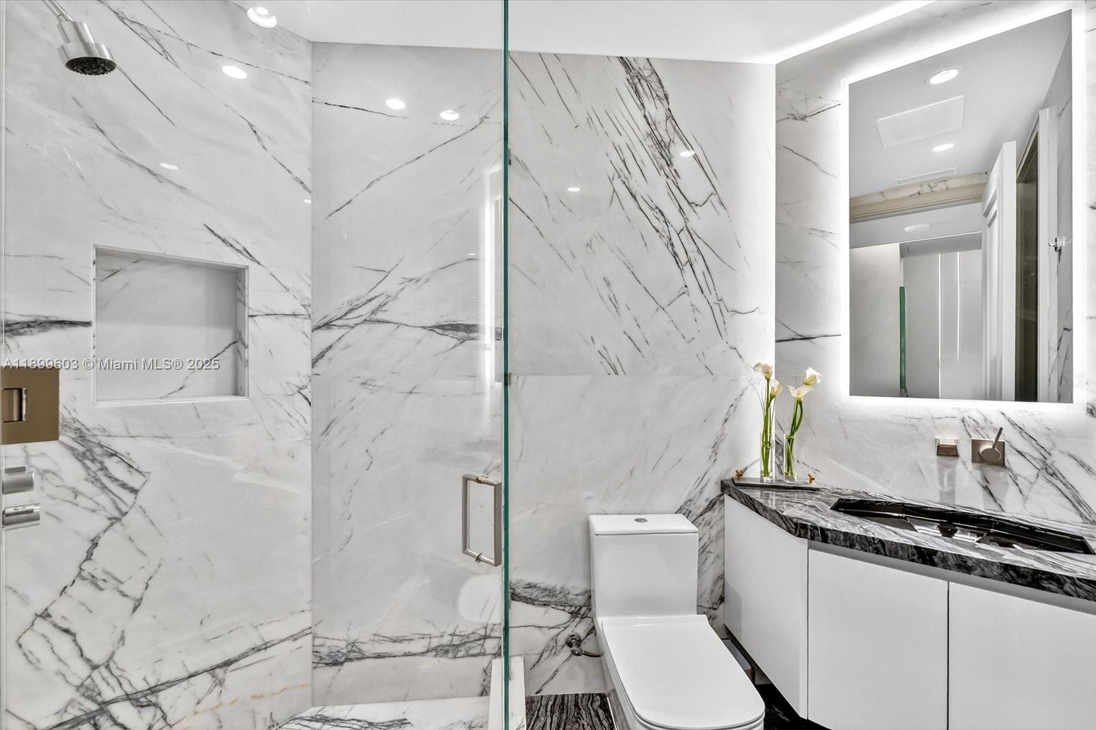 NORTH BISCAYNE BEACH AMEN - Residential