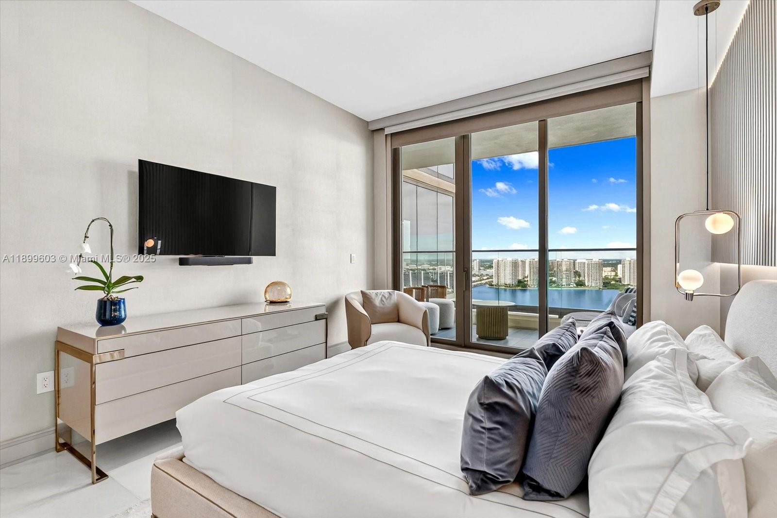 NORTH BISCAYNE BEACH AMEN - Residential