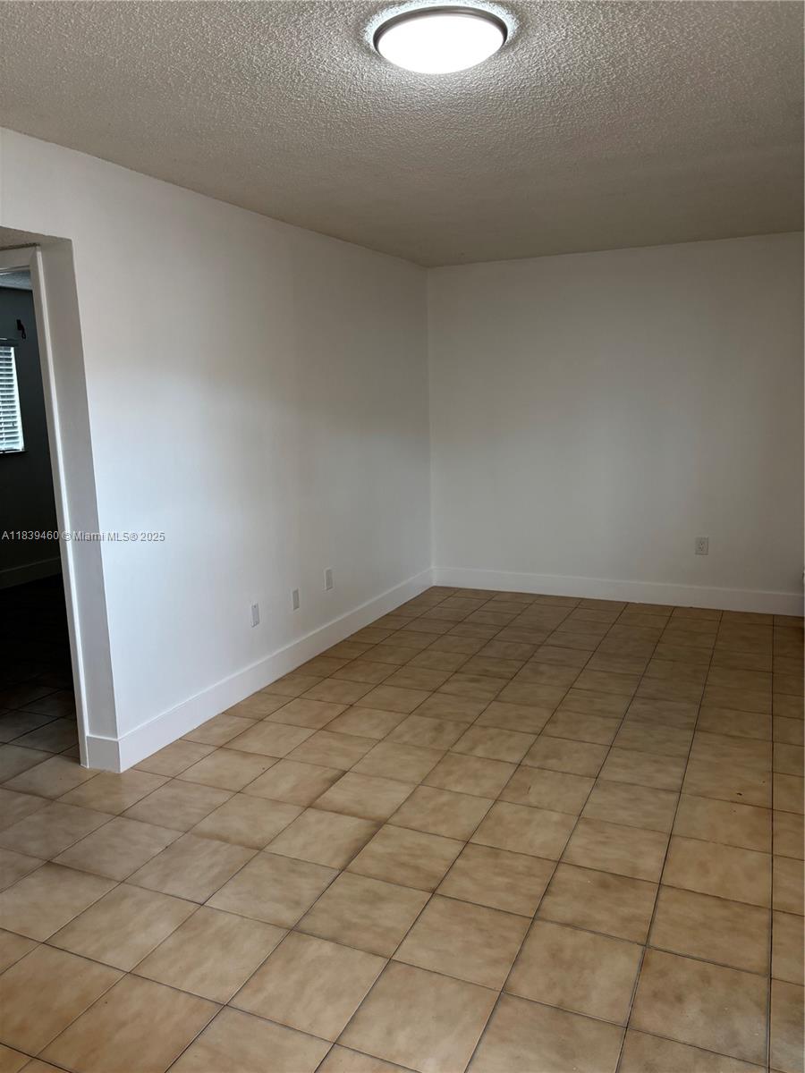 61 W 23rd St 104