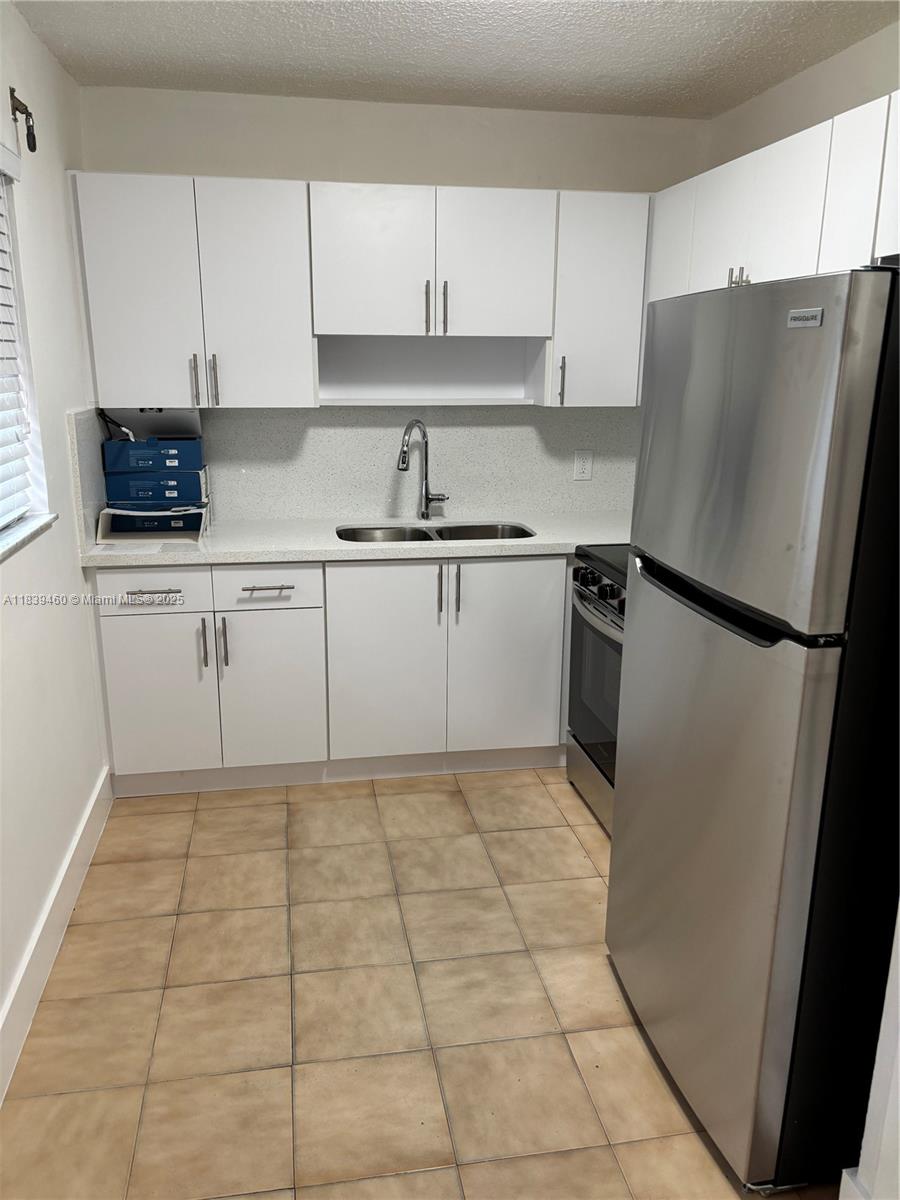 61 W 23rd St 104