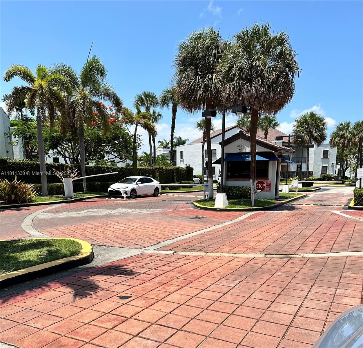9431 Fontainebleau Blvd 112, Miami, Broward County, Florida - 2 Bedrooms  
2 Bathrooms - 