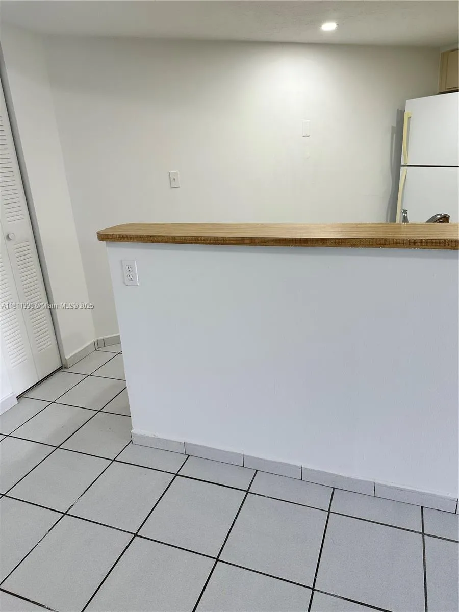 Miami, Florida 33172, United States, 2 Bedrooms Bedrooms, ,2 BathroomsBathrooms,Residential,Active,138704