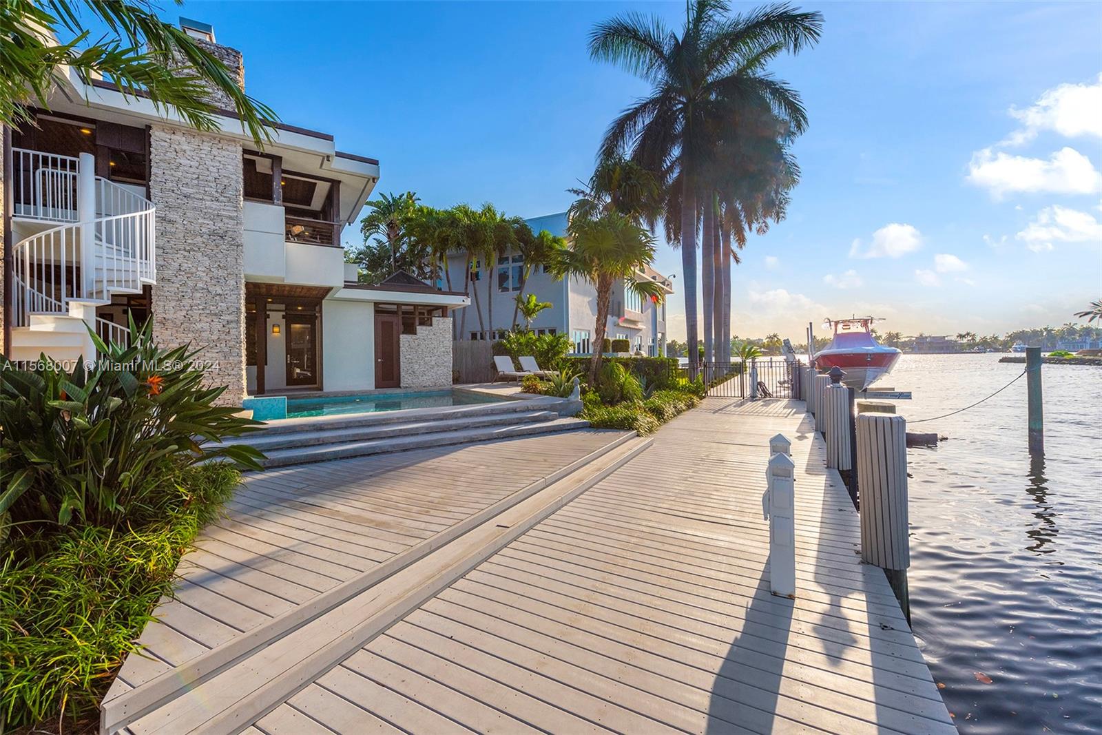 LAUDERDALE HARBORS SECTIO - Residential