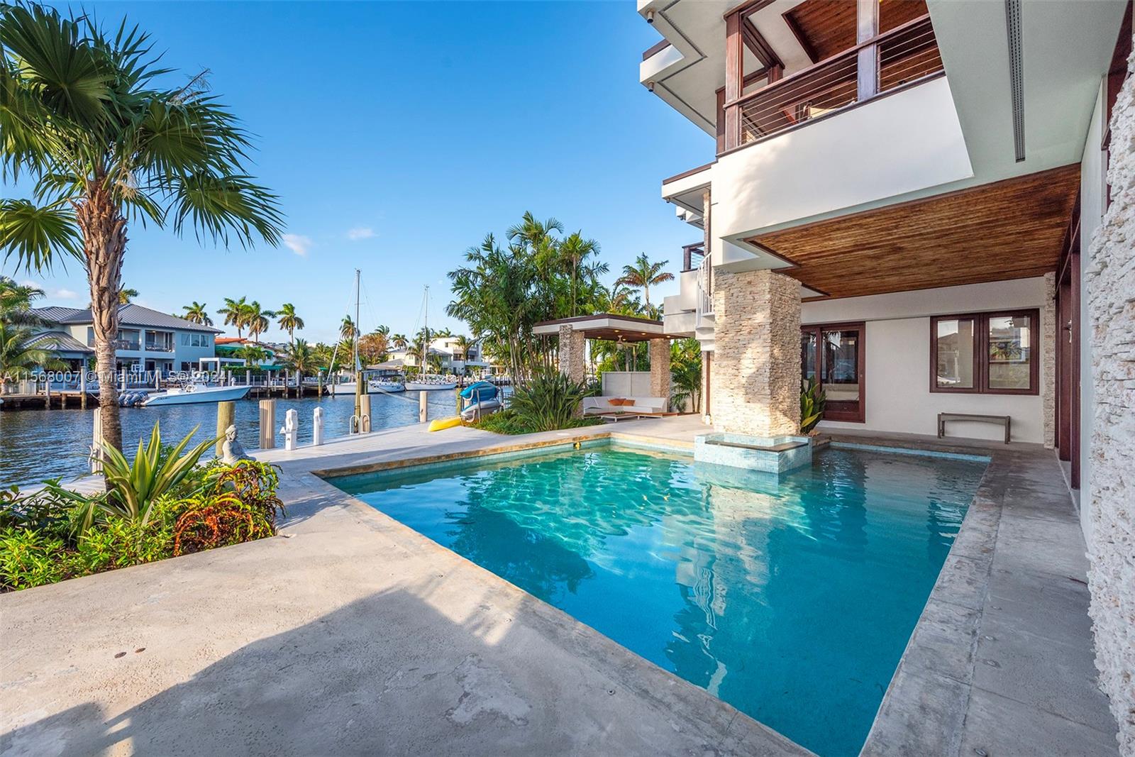 LAUDERDALE HARBORS SECTIO - Residential