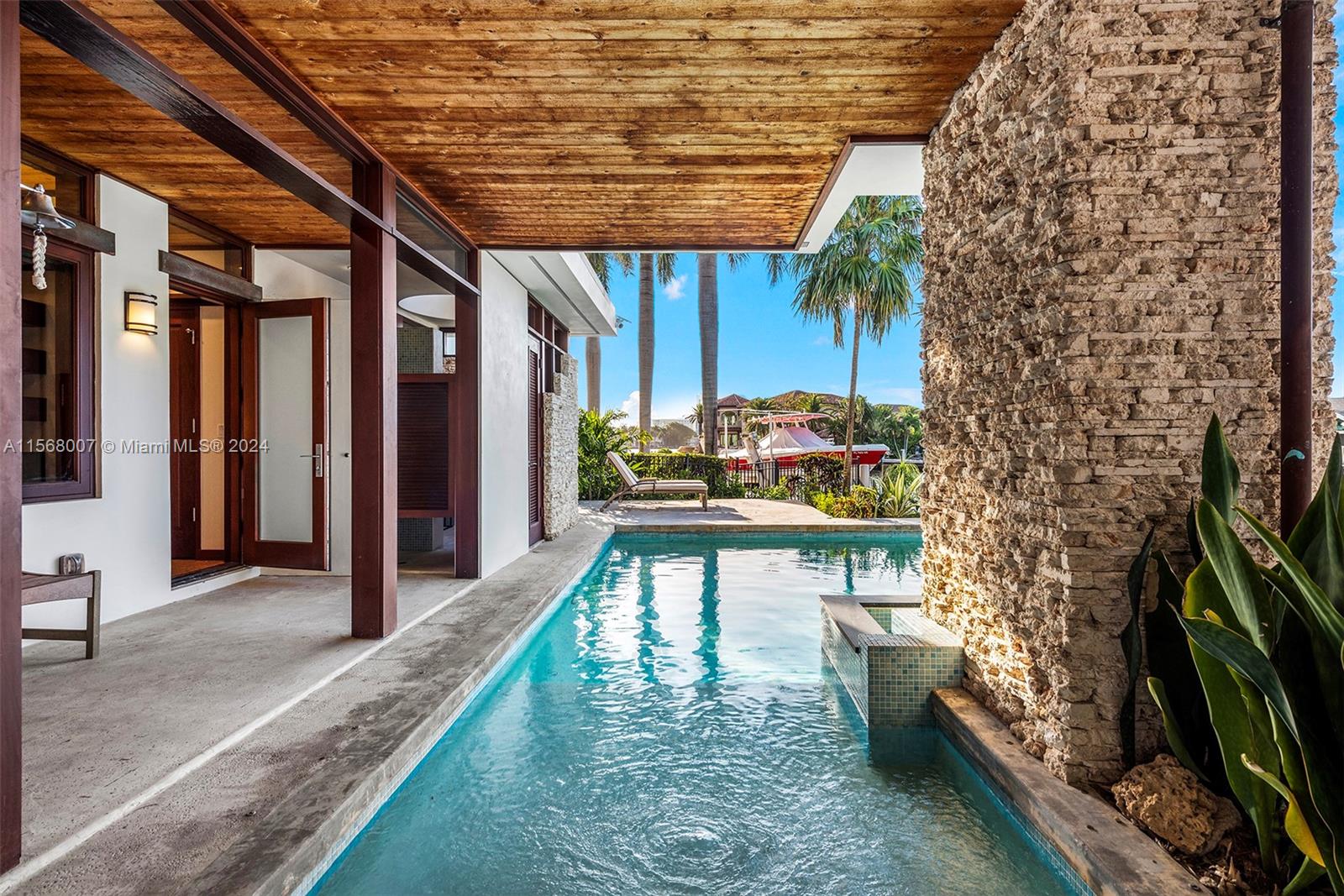 LAUDERDALE HARBORS SECTIO - Residential