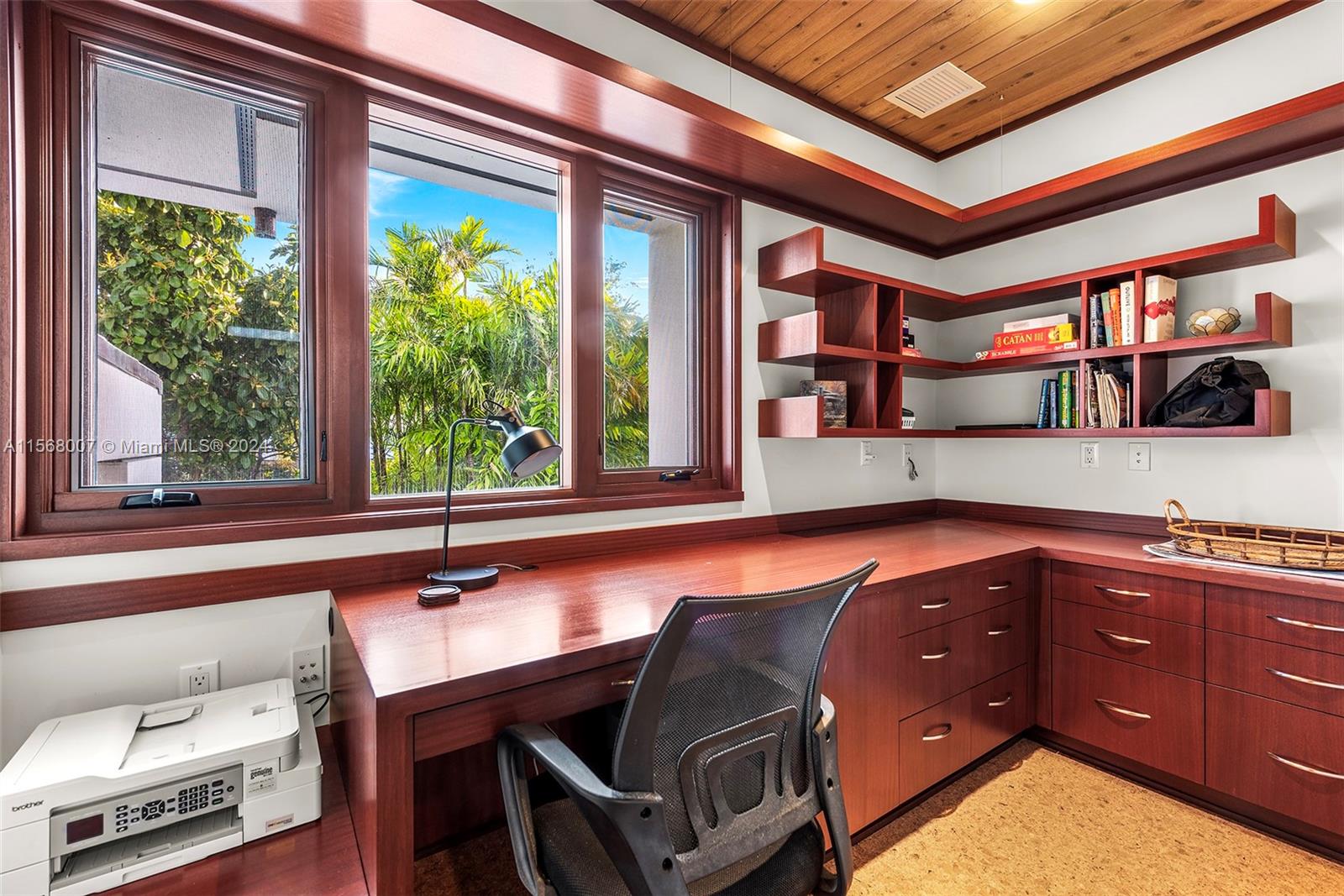 LAUDERDALE HARBORS SECTIO - Residential