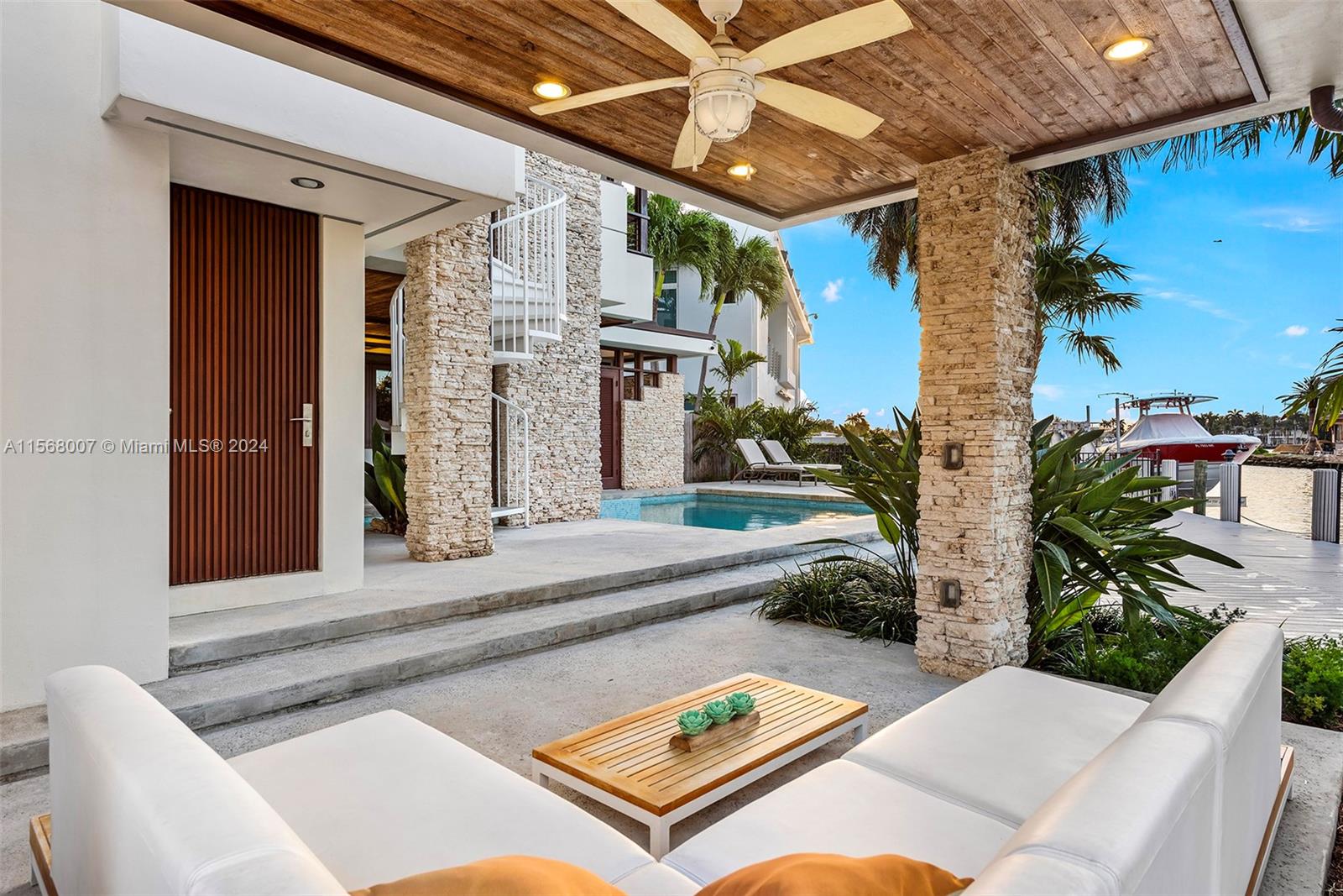 LAUDERDALE HARBORS SECTIO - Residential