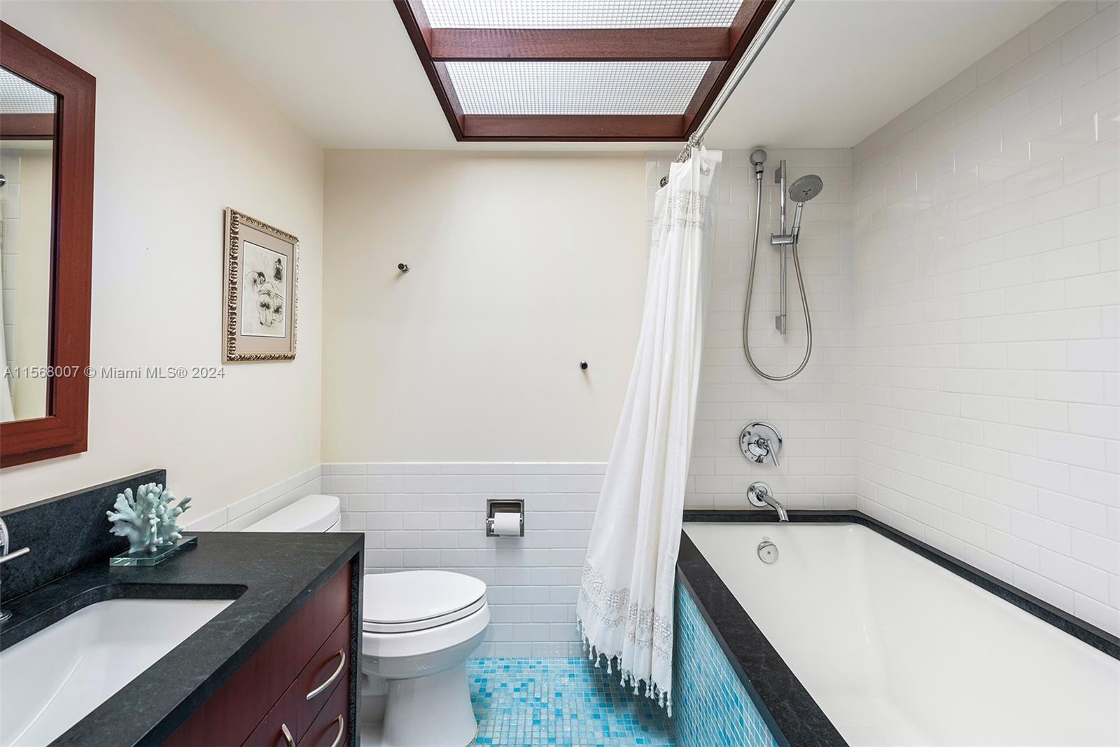 LAUDERDALE HARBORS SECTIO - Residential