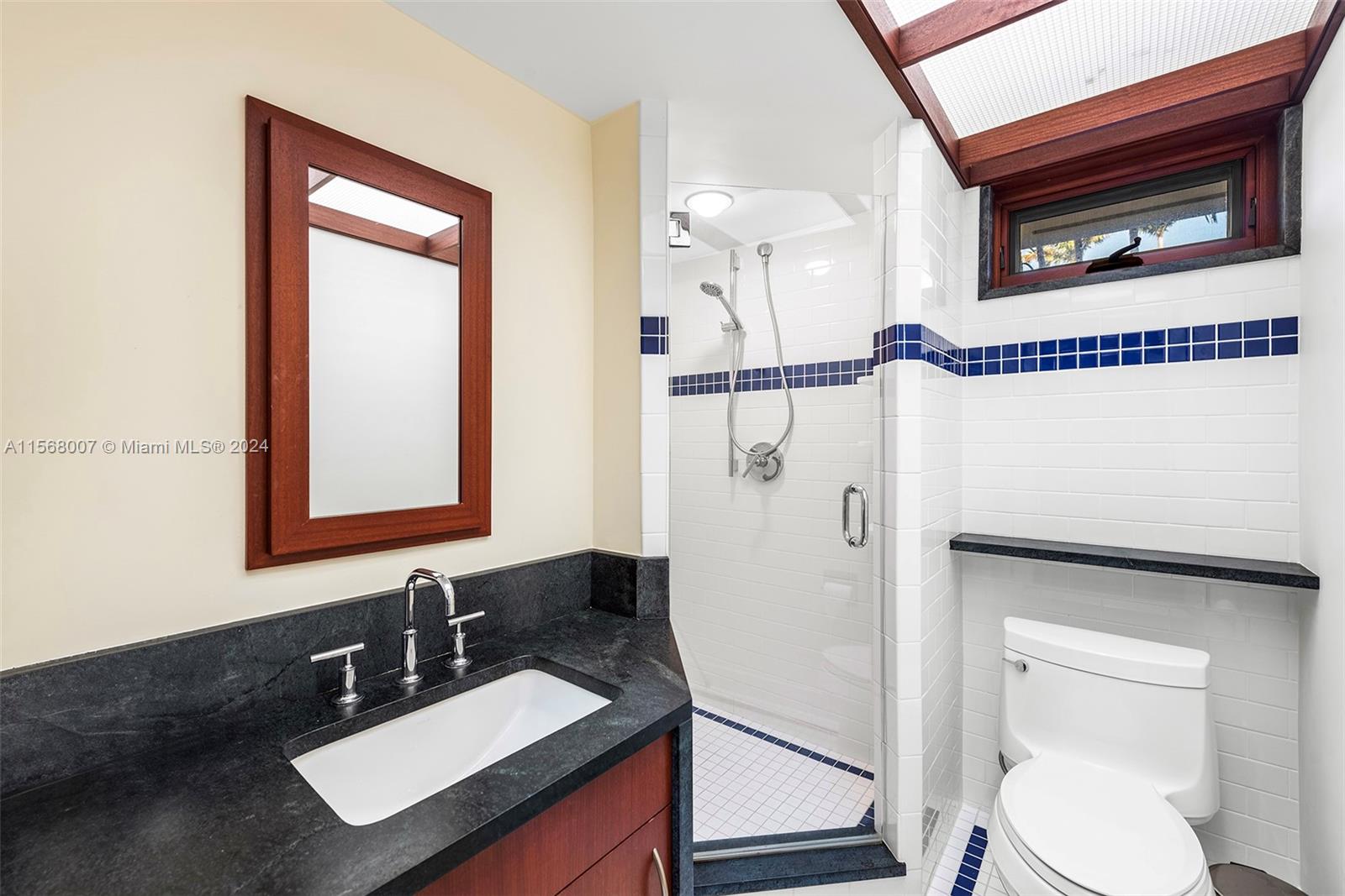 LAUDERDALE HARBORS SECTIO - Residential