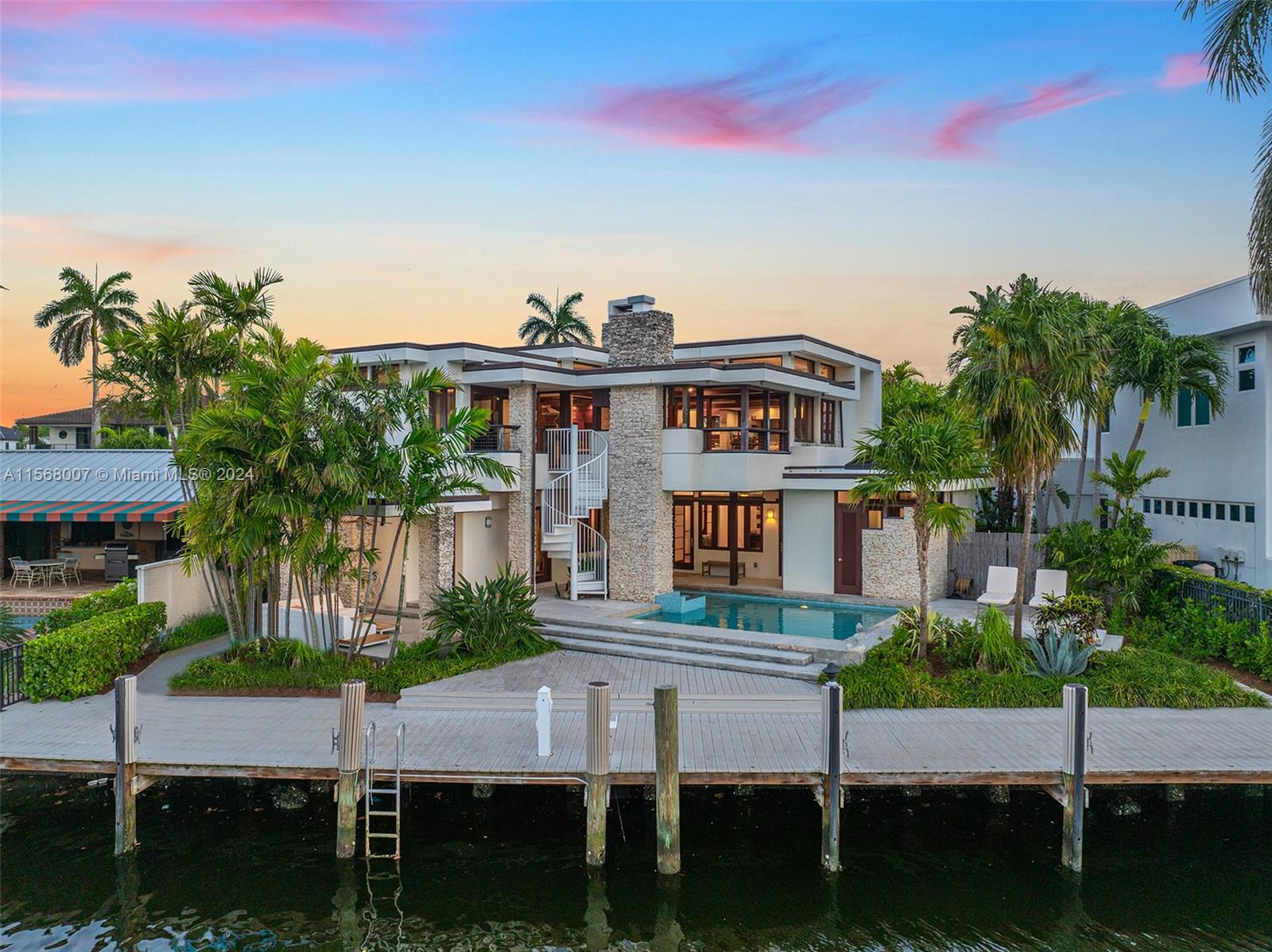 LAUDERDALE HARBORS SECTIO - Residential