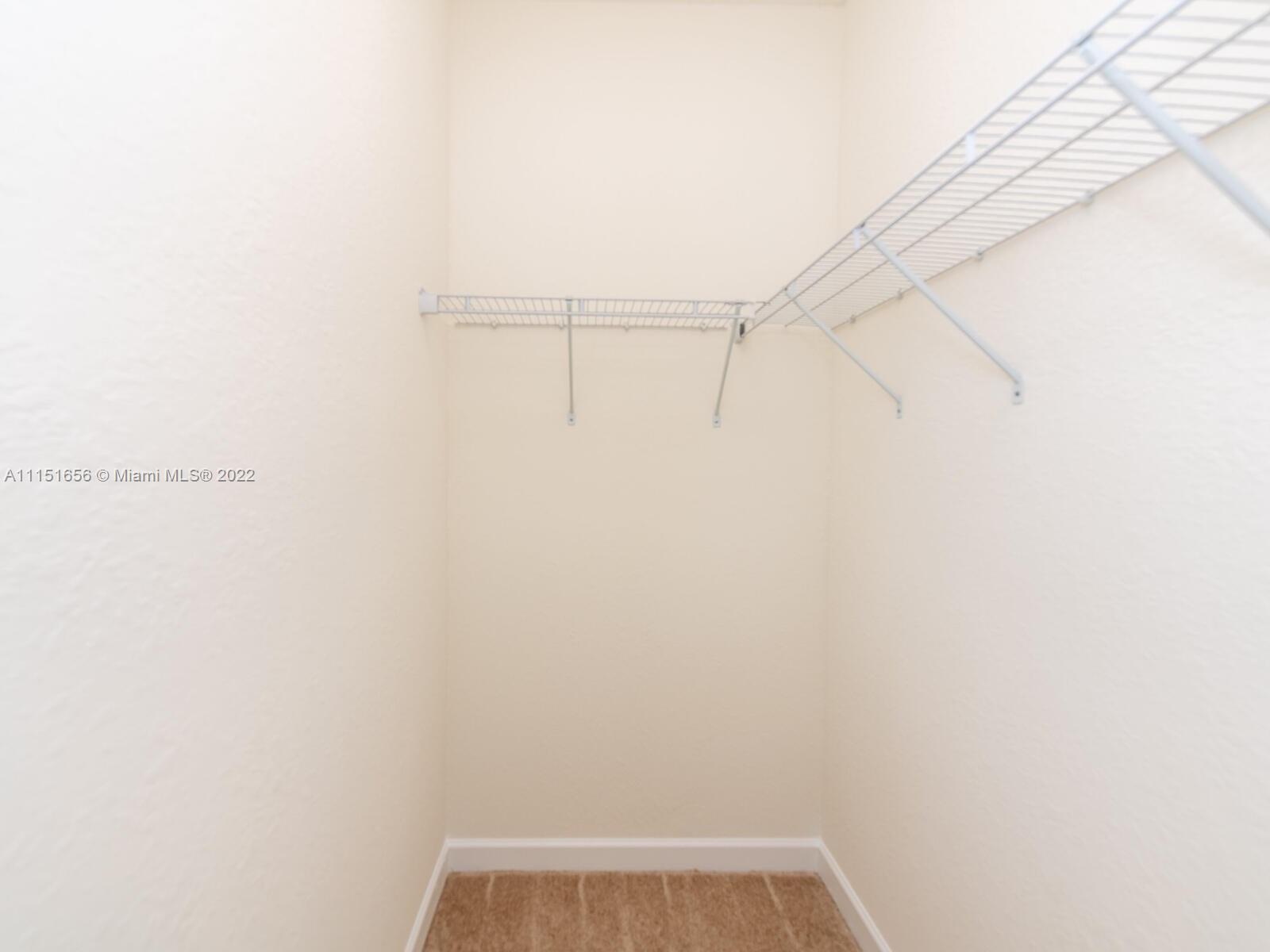 AQUABELLA NORTH REPLAT - Residential Lease