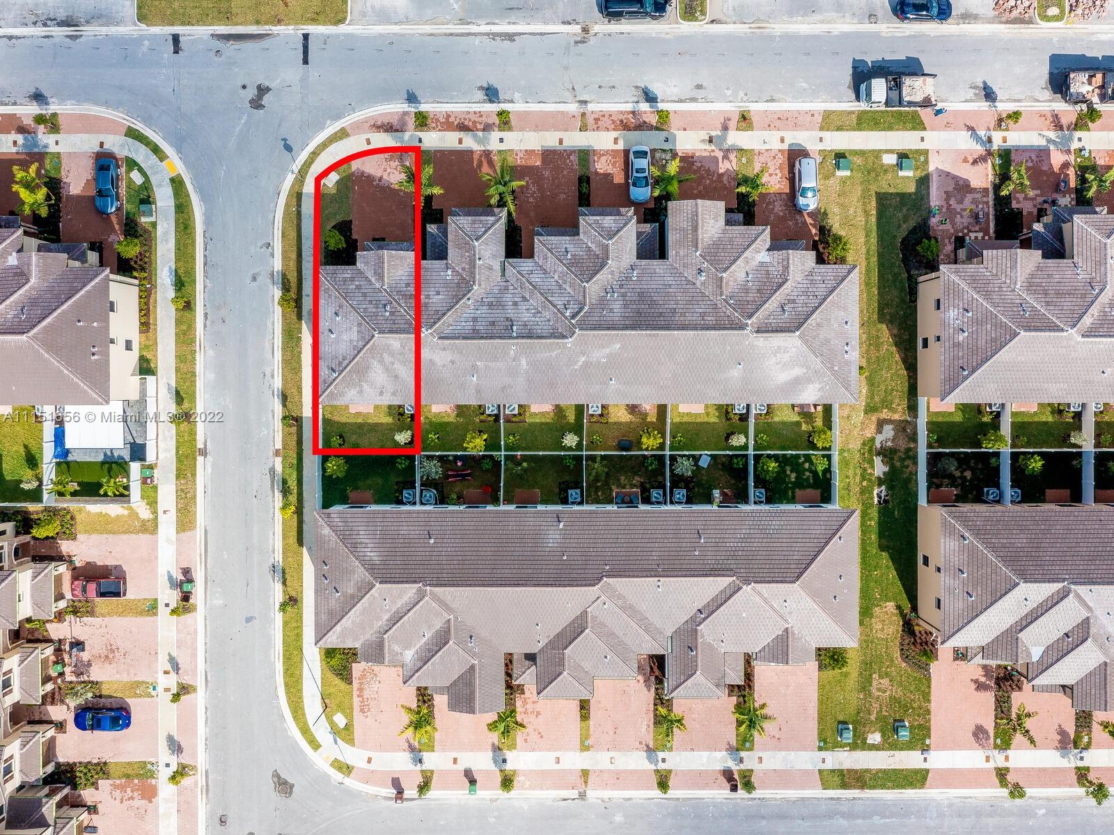 AQUABELLA NORTH REPLAT - Residential Lease