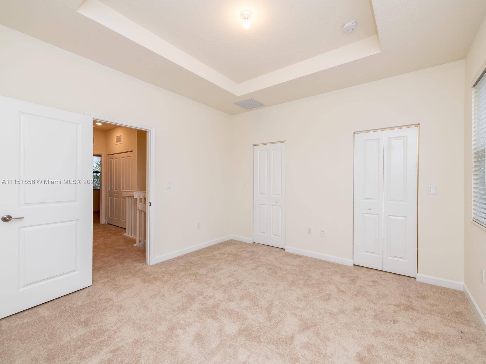 AQUABELLA NORTH REPLAT - Residential Lease