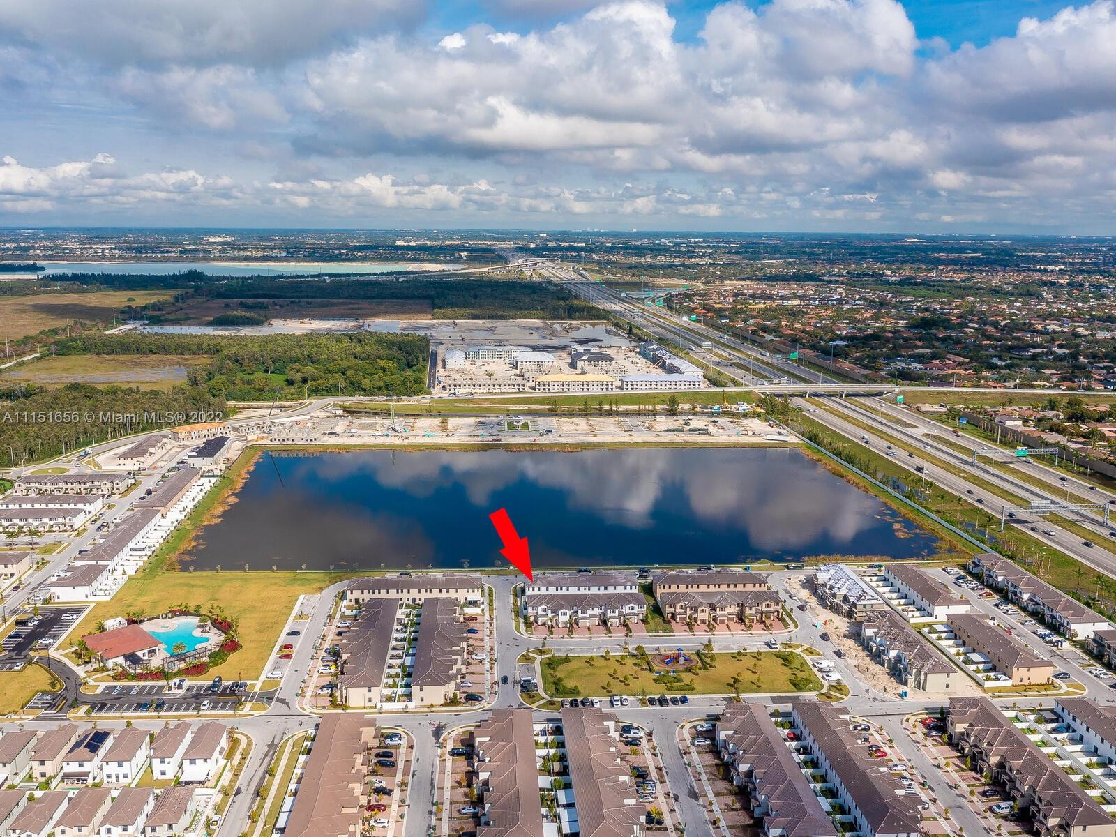 AQUABELLA NORTH REPLAT - Residential Lease