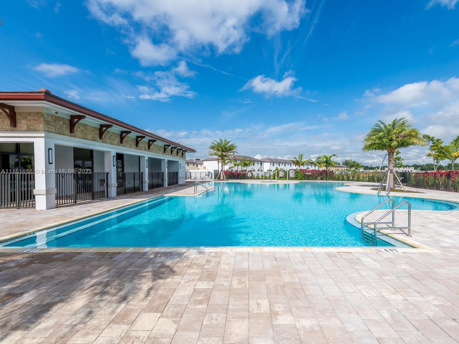 AQUABELLA NORTH REPLAT - Residential Lease