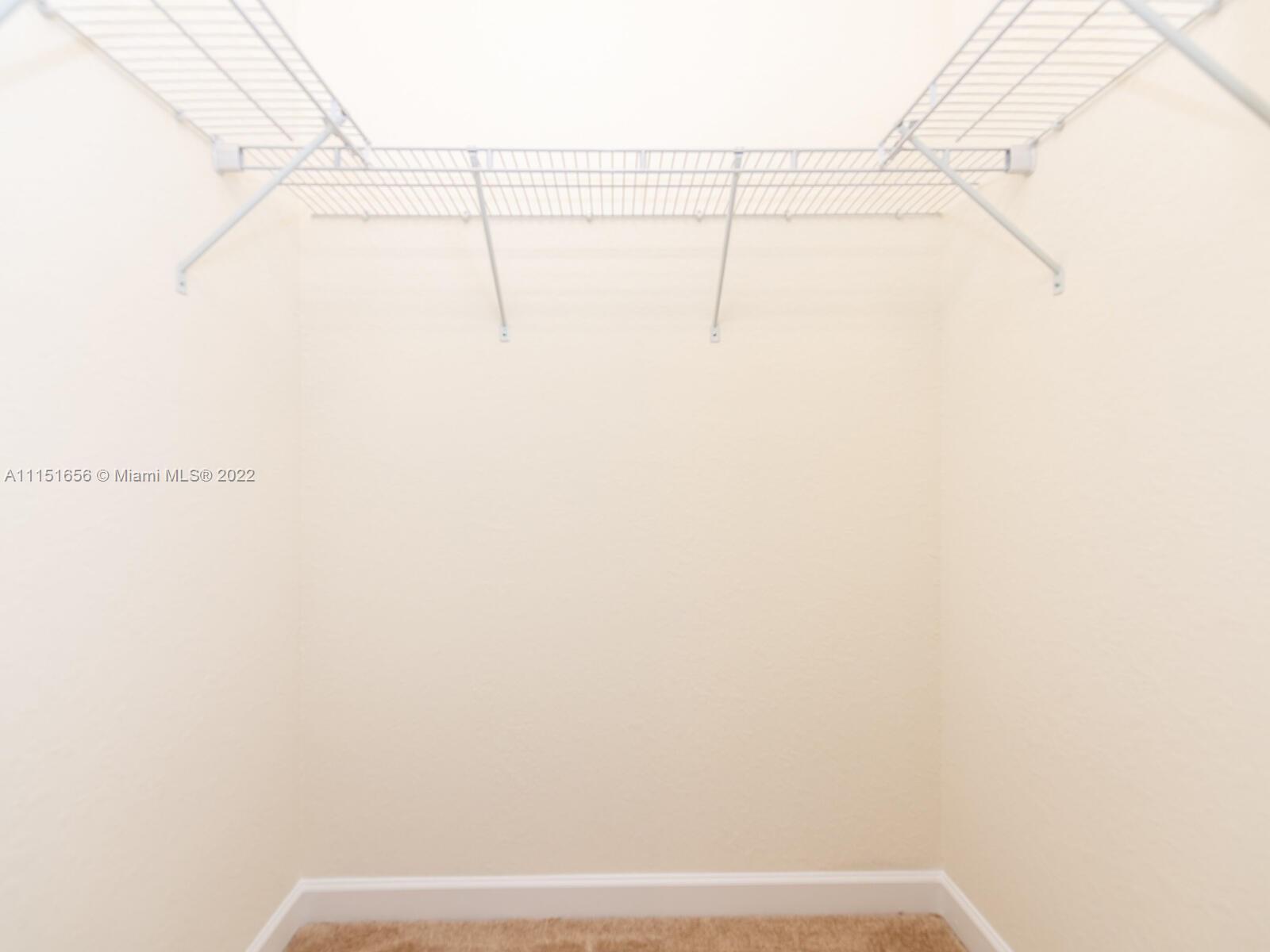 AQUABELLA NORTH REPLAT - Residential Lease