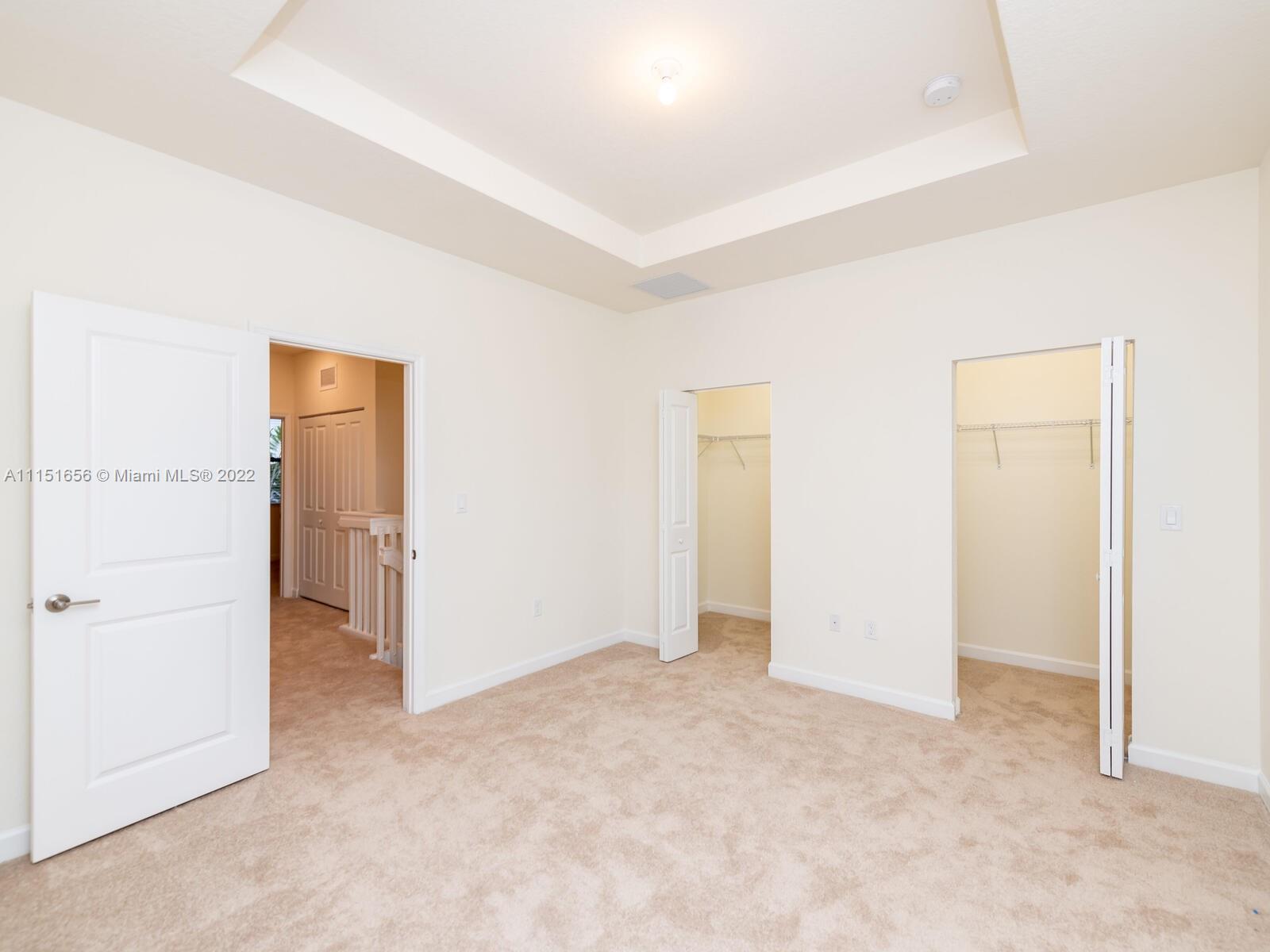 AQUABELLA NORTH REPLAT - Residential Lease