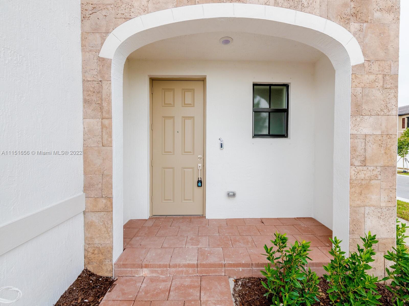 AQUABELLA NORTH REPLAT - Residential Lease