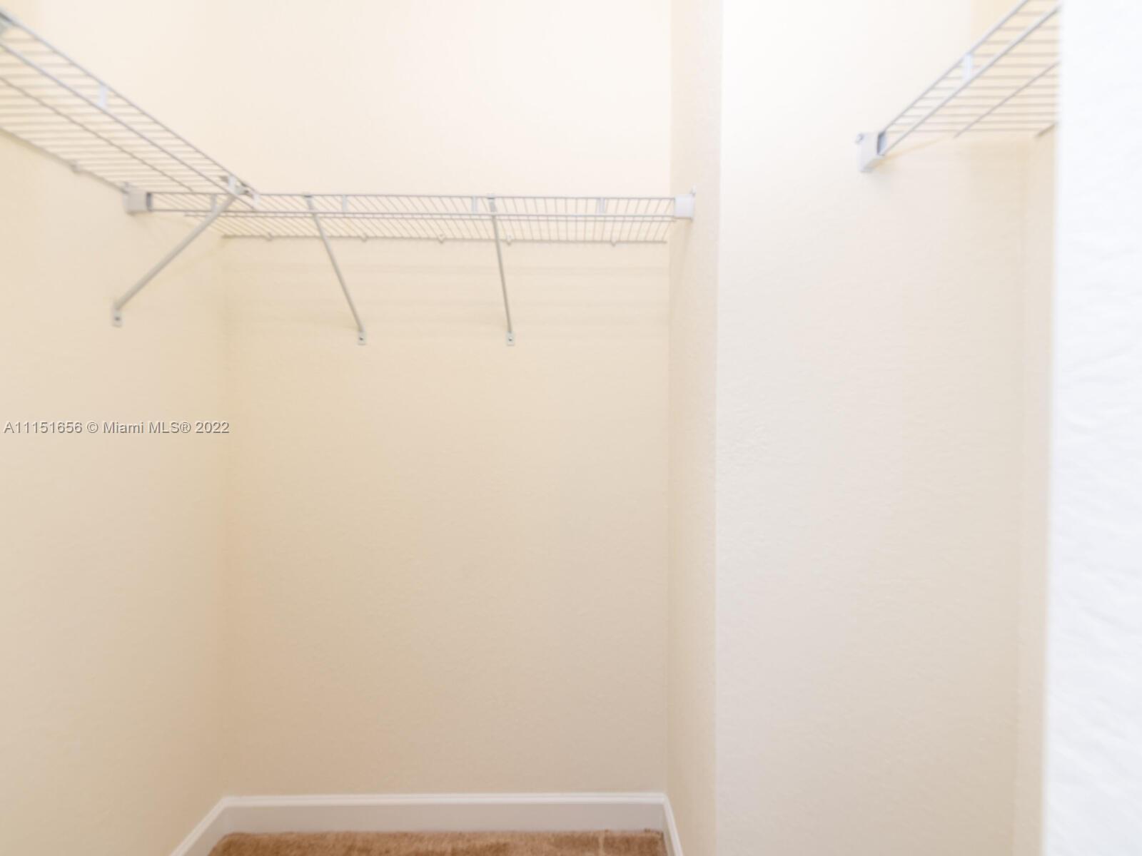 AQUABELLA NORTH REPLAT - Residential Lease