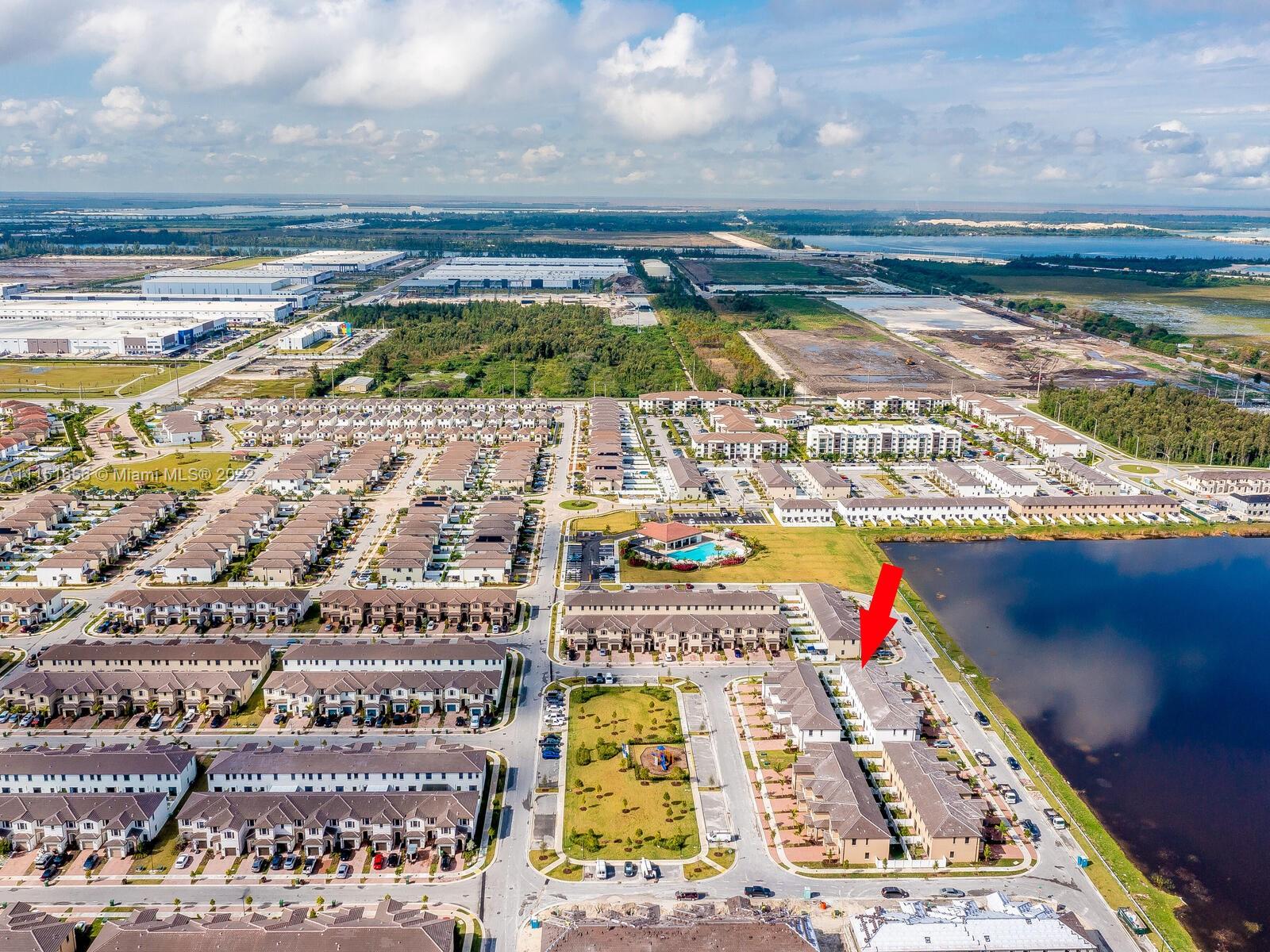 AQUABELLA NORTH REPLAT - Residential Lease