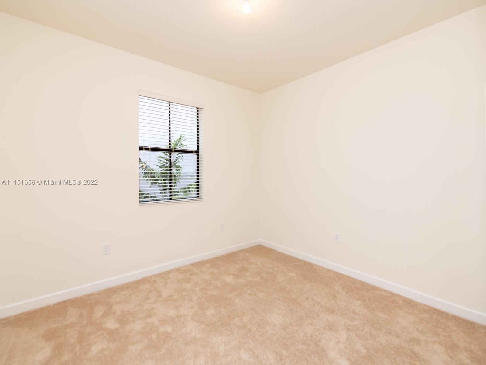 AQUABELLA NORTH REPLAT - Residential Lease